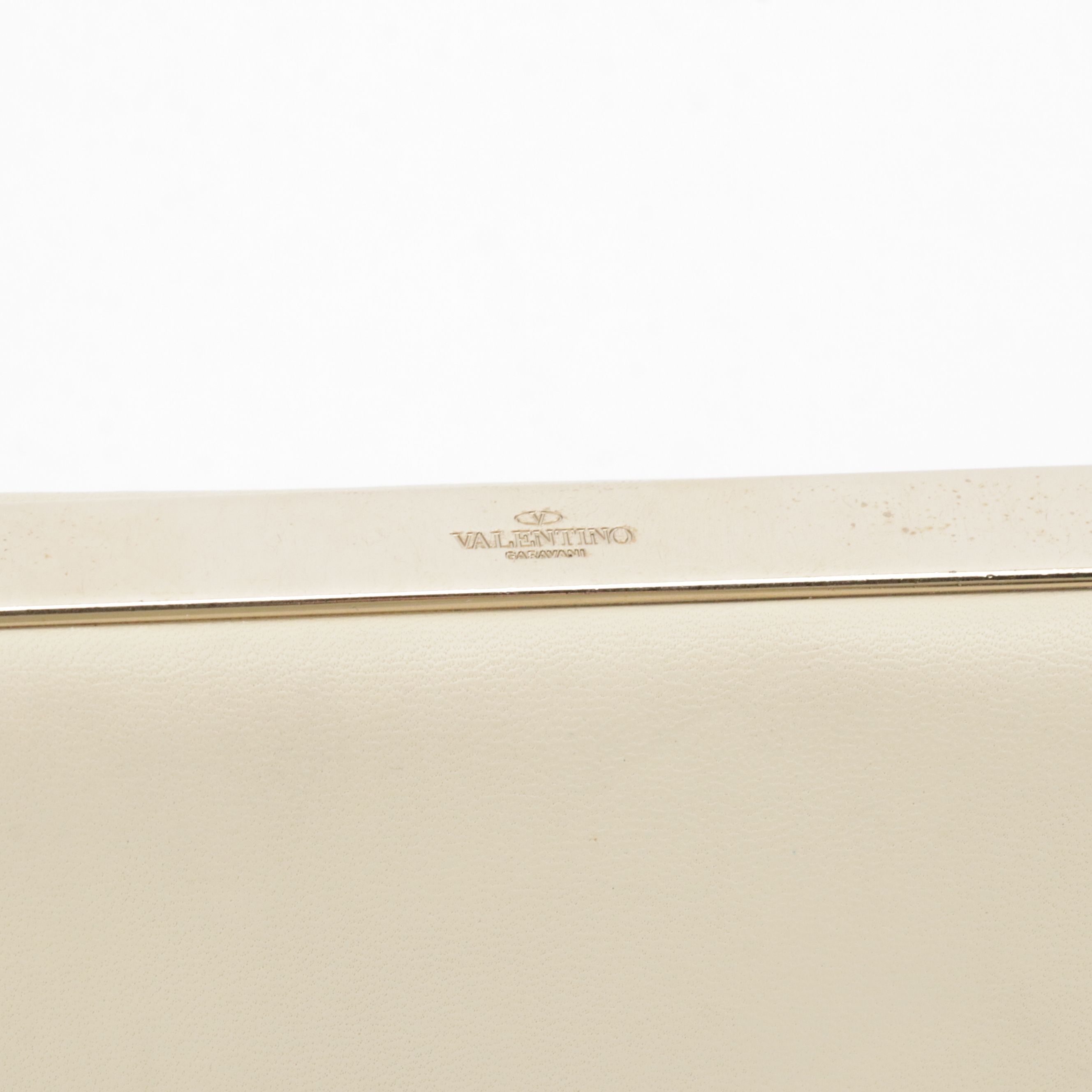 Valentino Garavani Va Va Voom Convertible Shoulder Bag in Cream Calfskin Leather