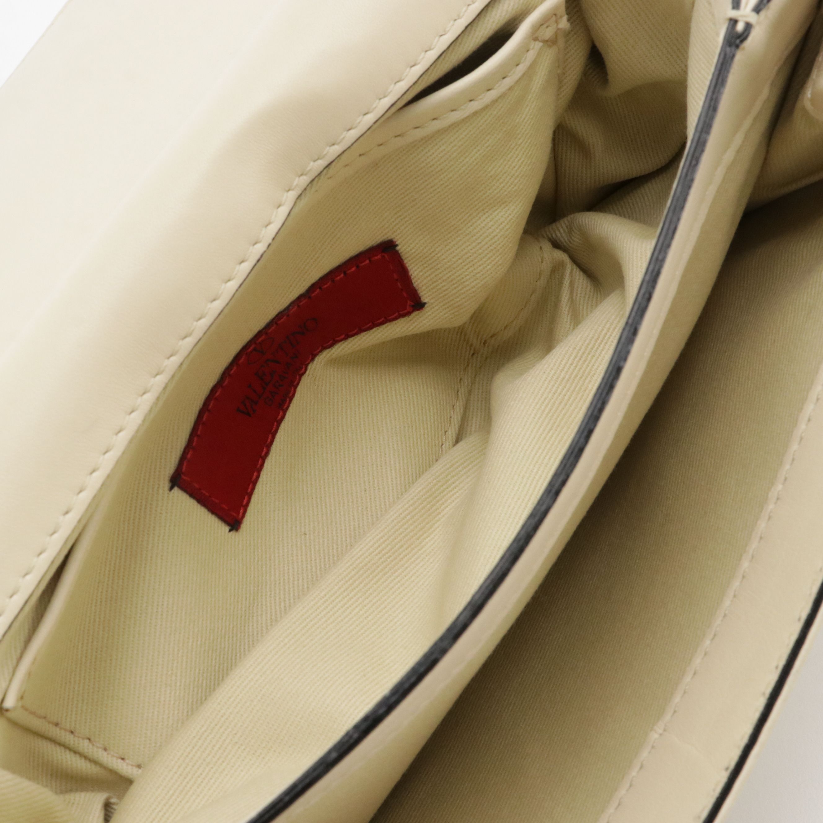 Valentino Garavani Va Va Voom Convertible Shoulder Bag in Cream Calfskin Leather