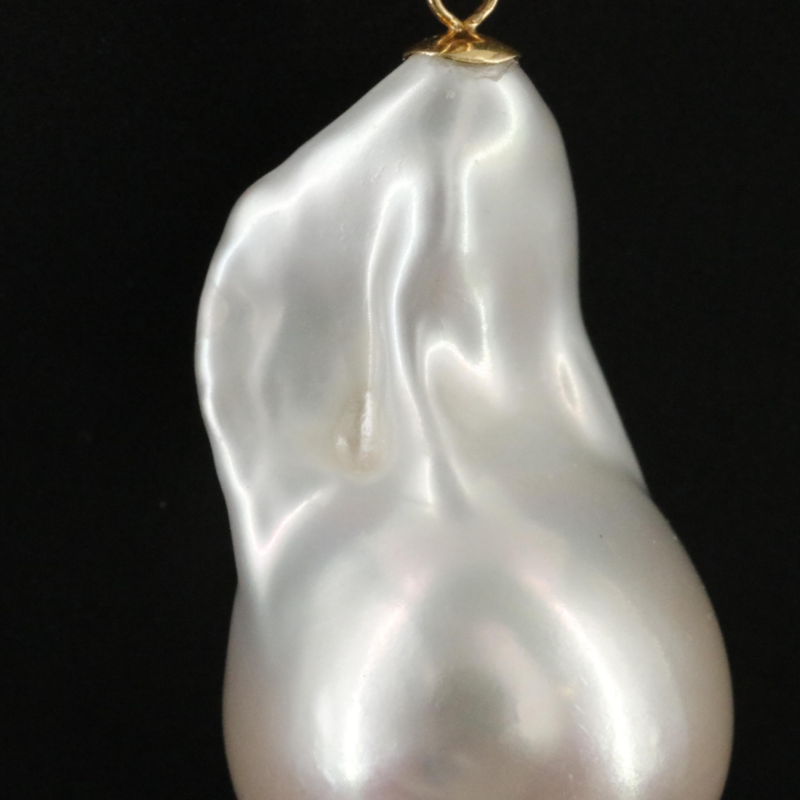 18K Baroque Pearl Pendant