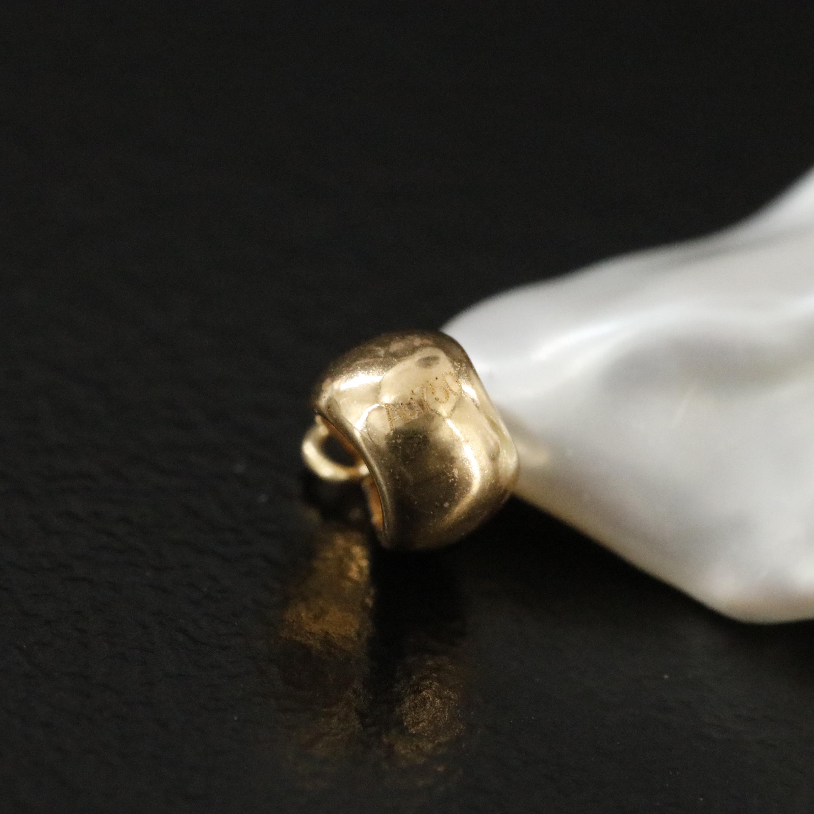 18K Baroque Pearl Pendant