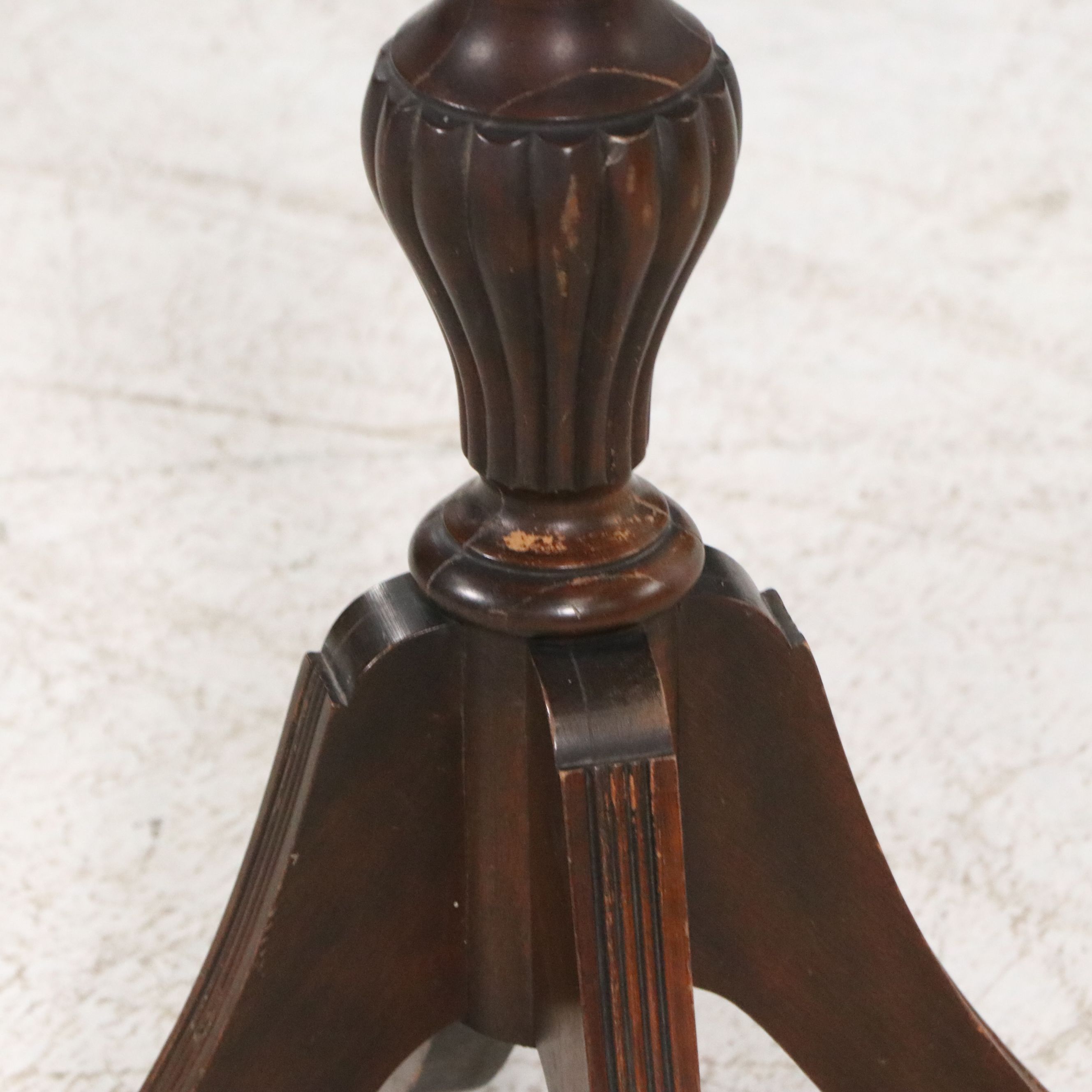 Duncan Phyfe Style Mahogany Finish Drum Table