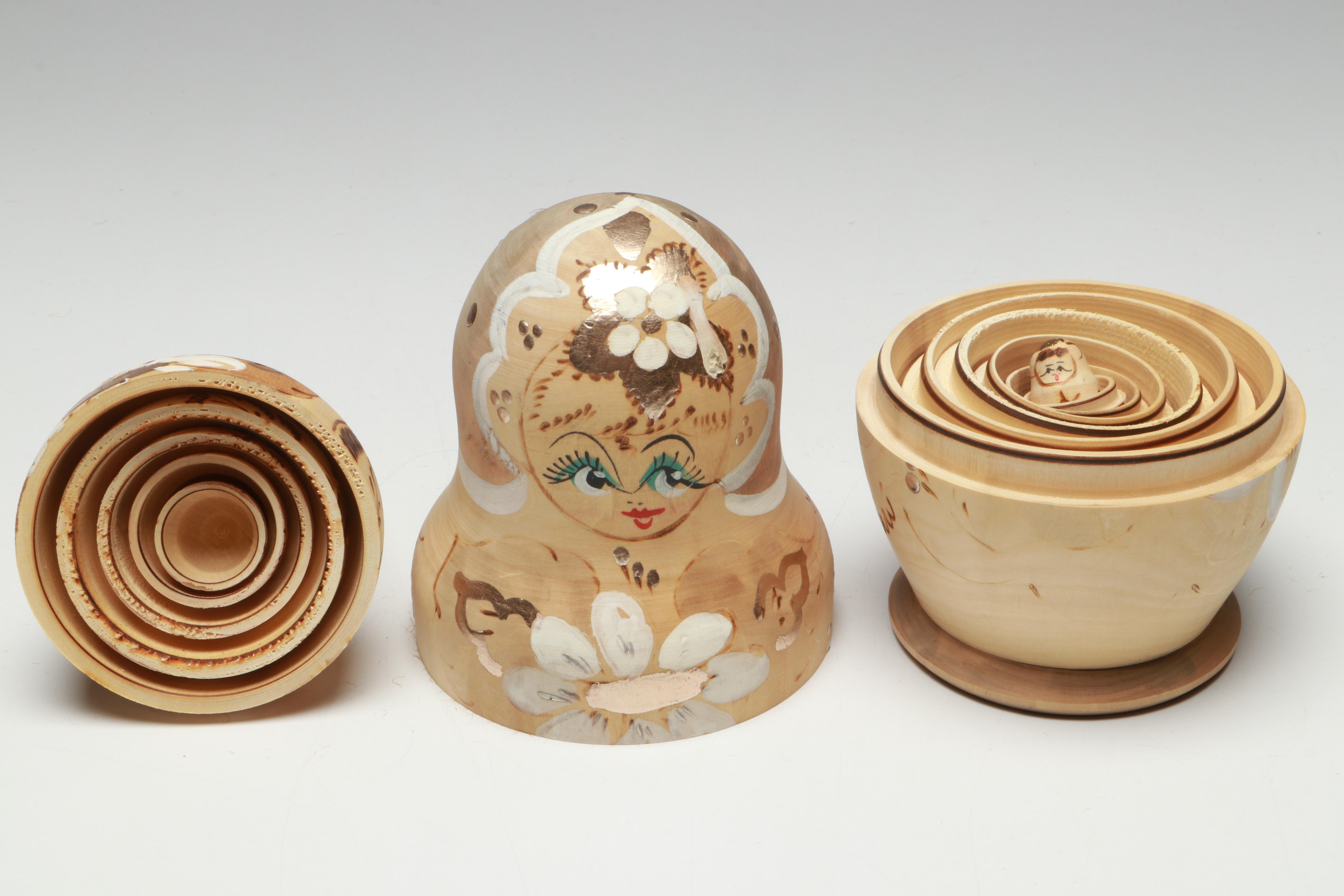 Vintage Coin Banks, Folding Picture Frame and Other Table Décor