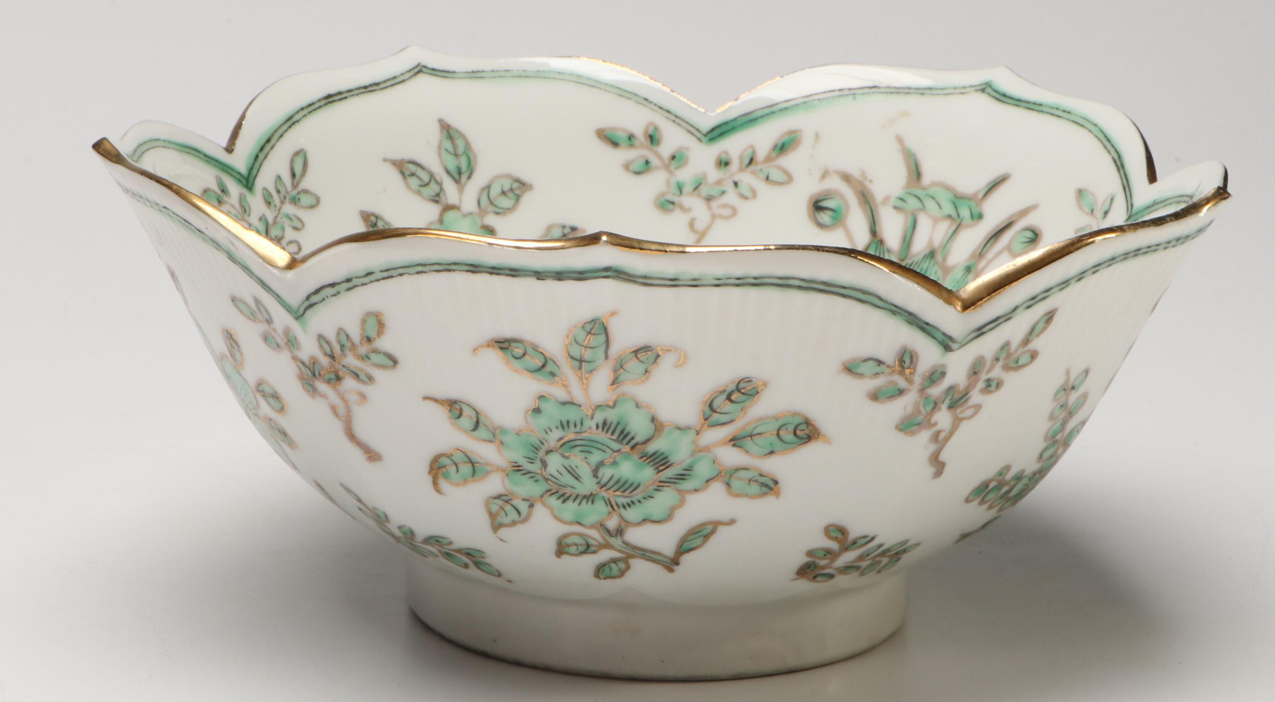 Japanese Imari Porcelain Ginger Jar with Chinese Porcelain Bowl and Gravy Boat