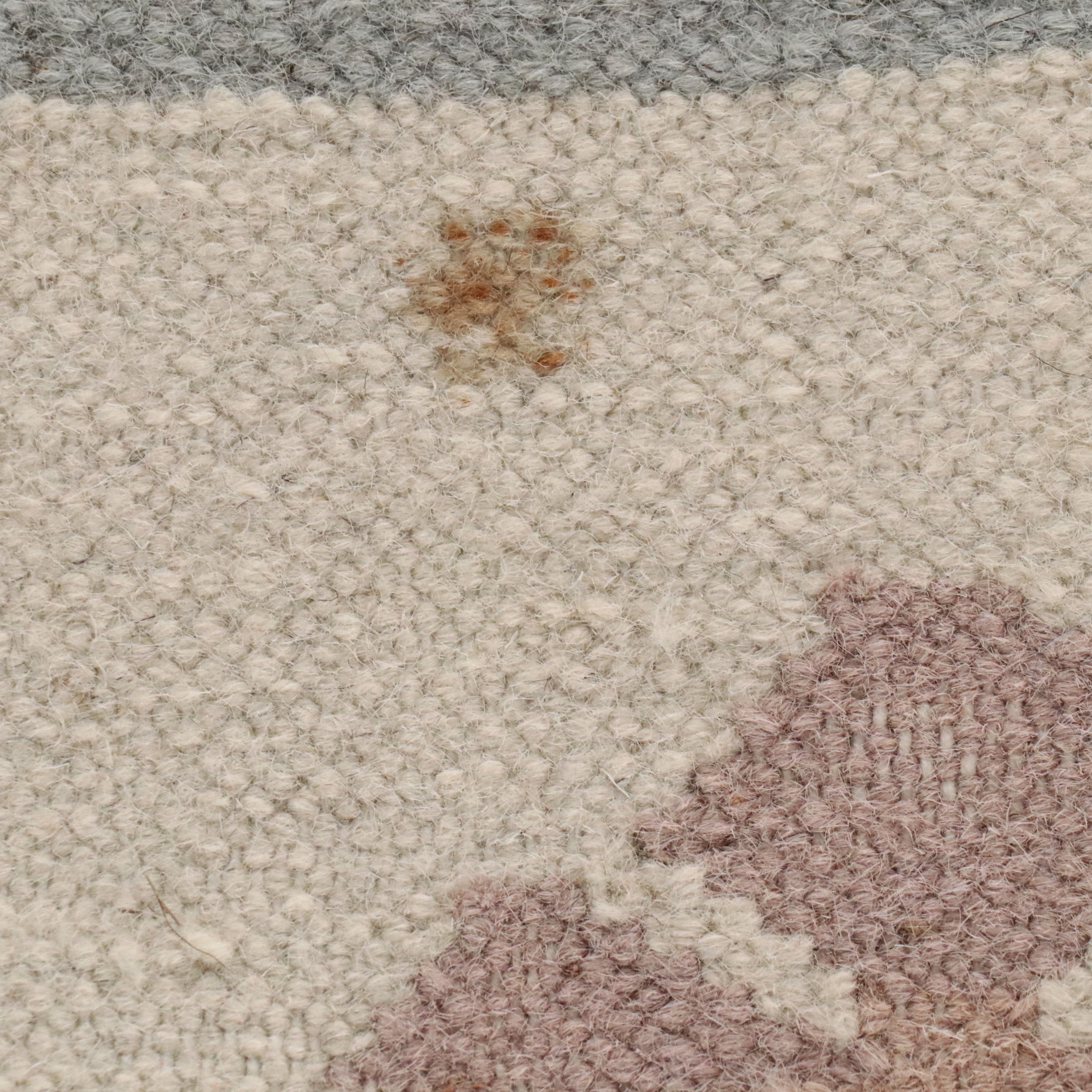 5'5 x 8'9 Handwoven Indian Dhurrie Area Rug