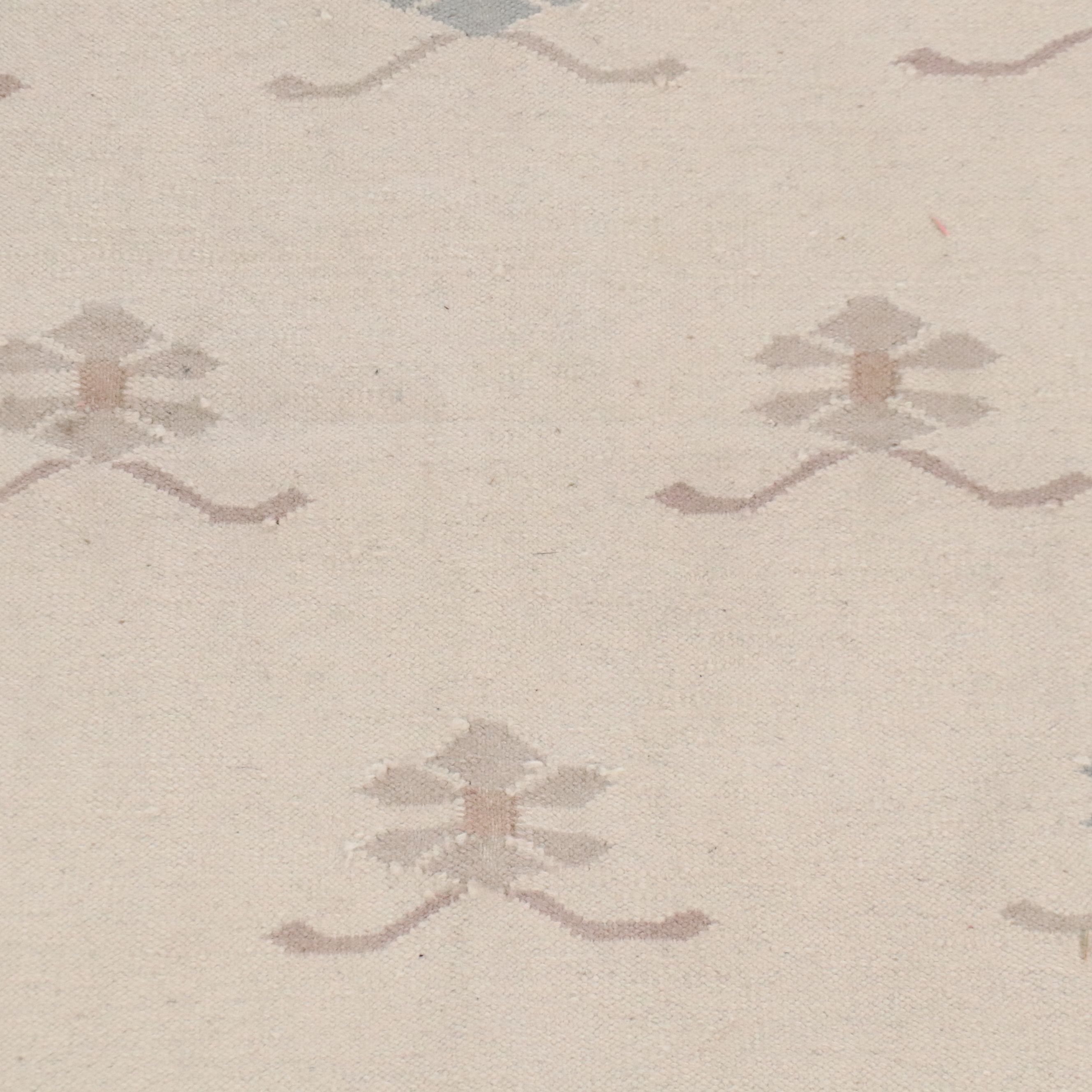 5'5 x 8'9 Handwoven Indian Dhurrie Area Rug