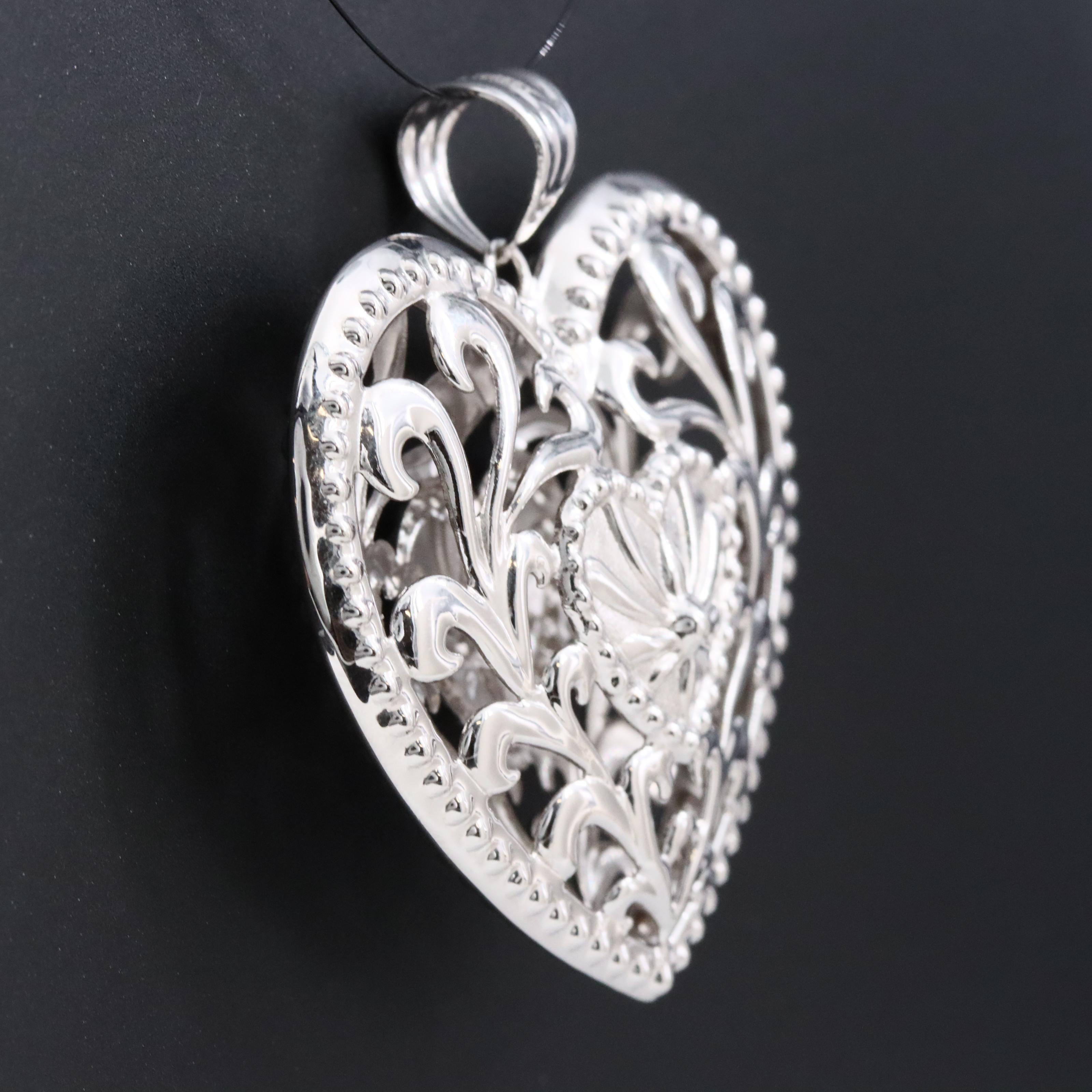 14K Scroll Cut-Out Heart Pendant