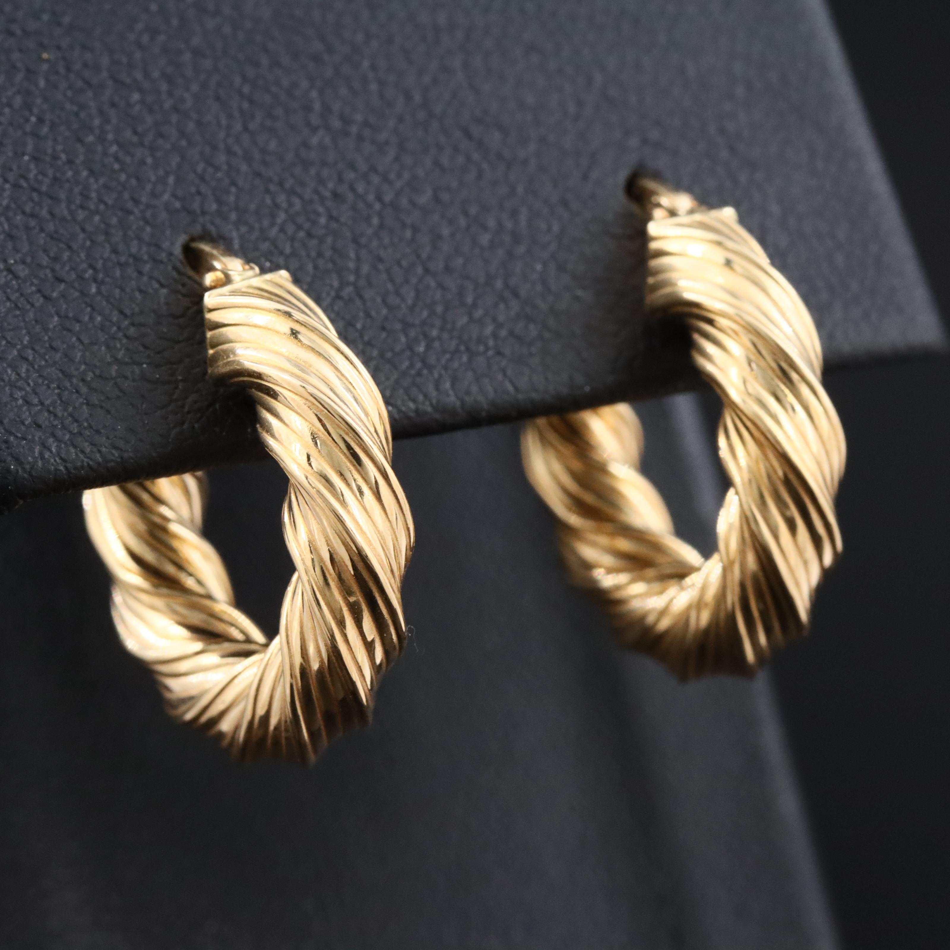 18K Fluted Hoop Earrings