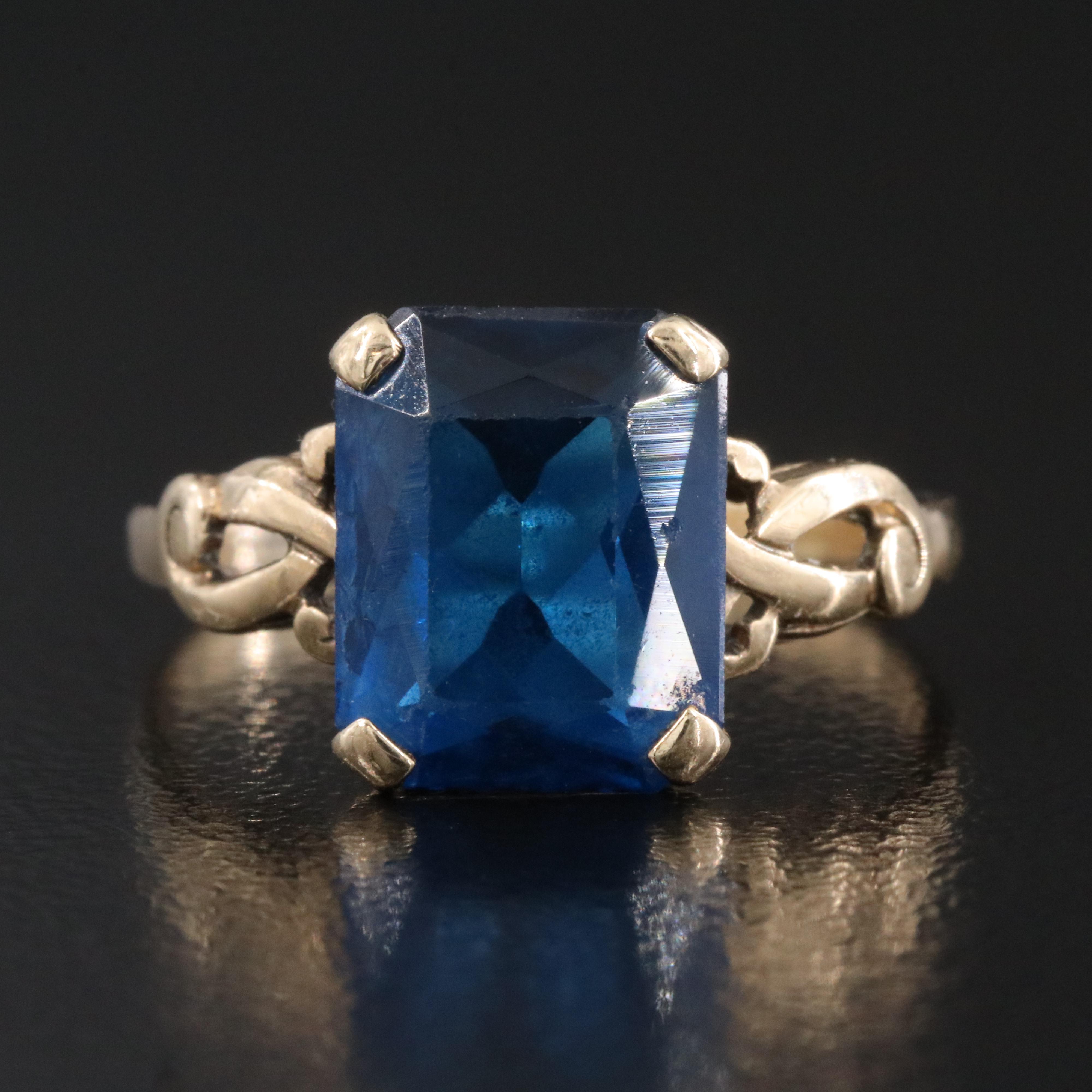 10K Sapphire Solitaire Ring