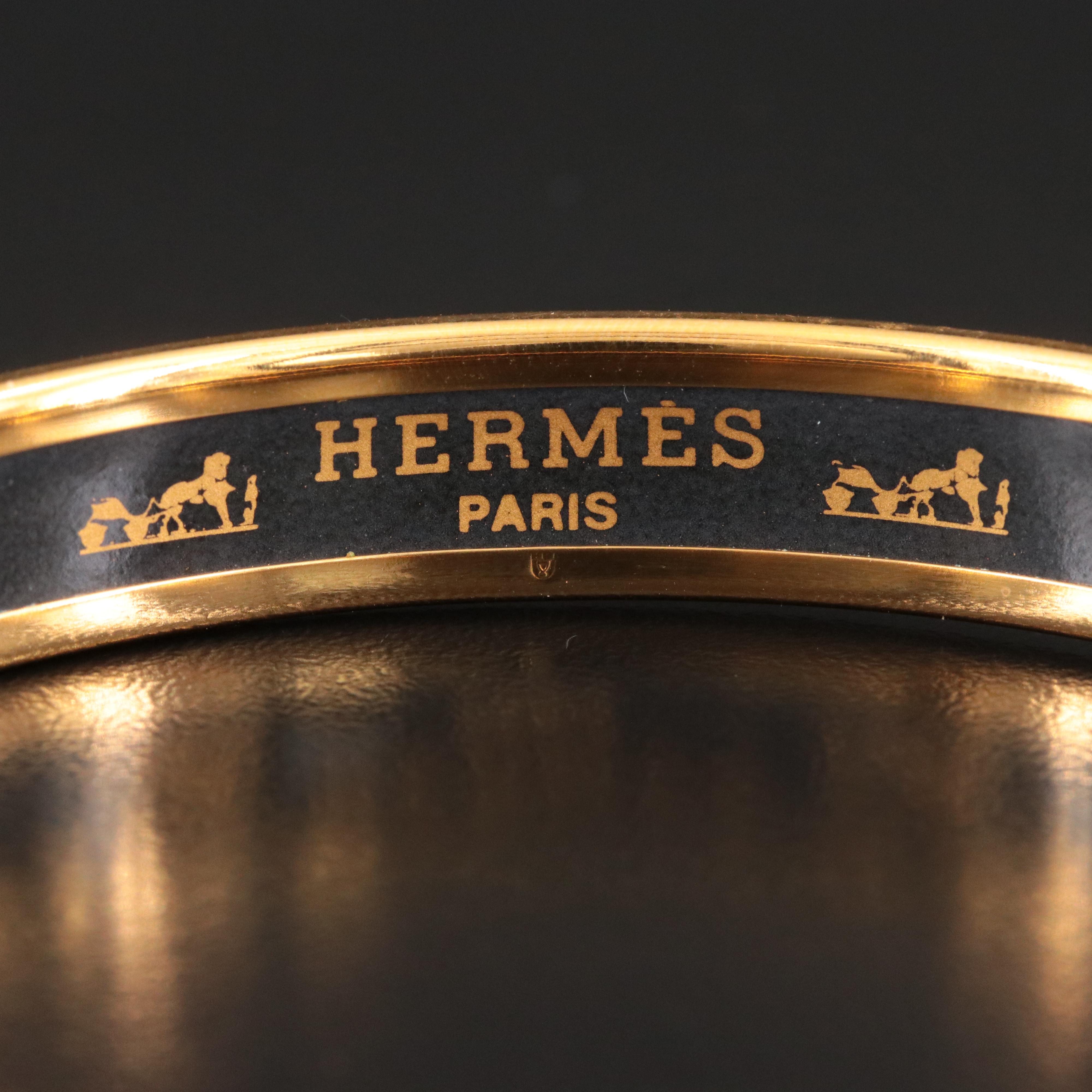 Hermès Graphic Swirl Enamel Bangle