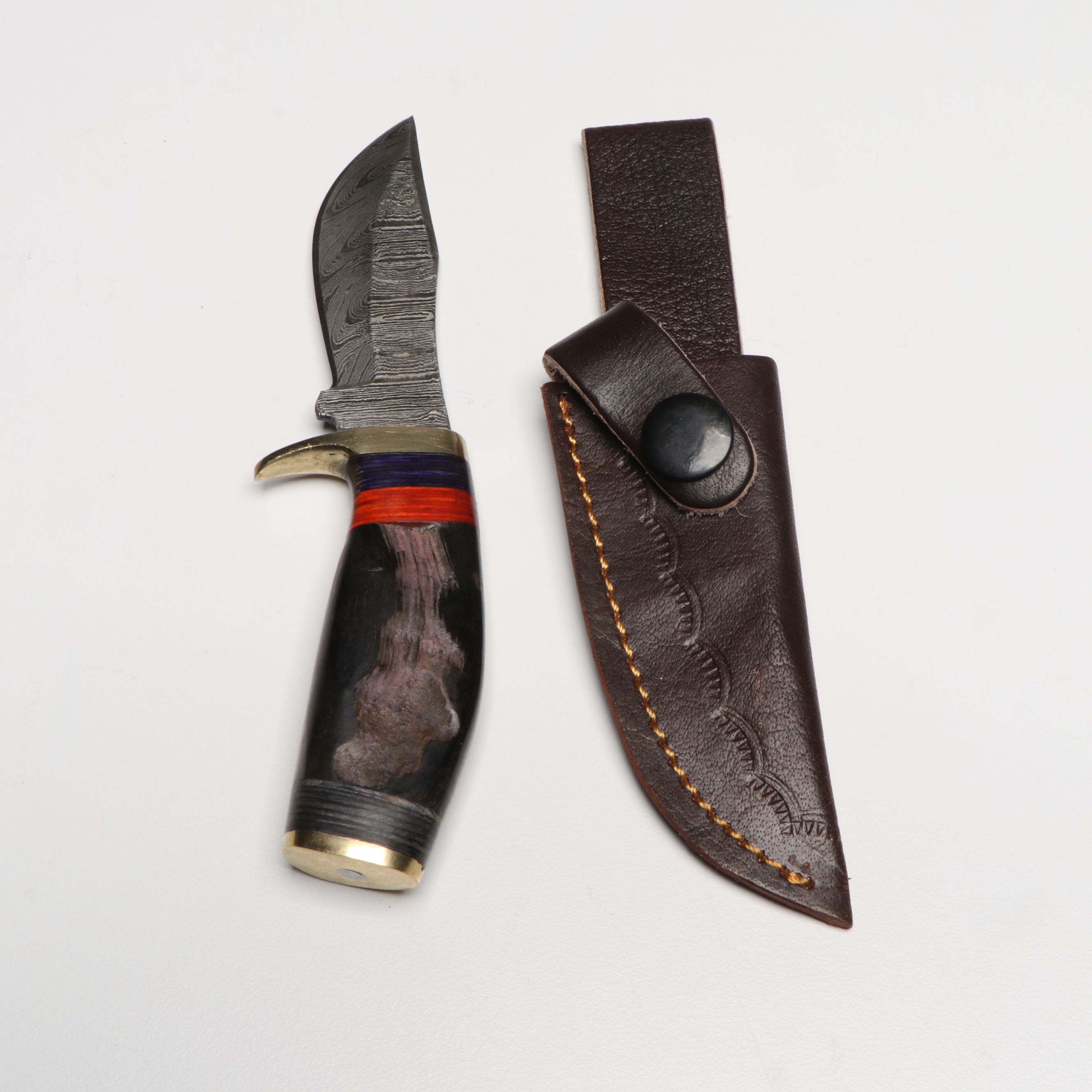 Damascus Steel Skinner Knives in Leather Scabbards