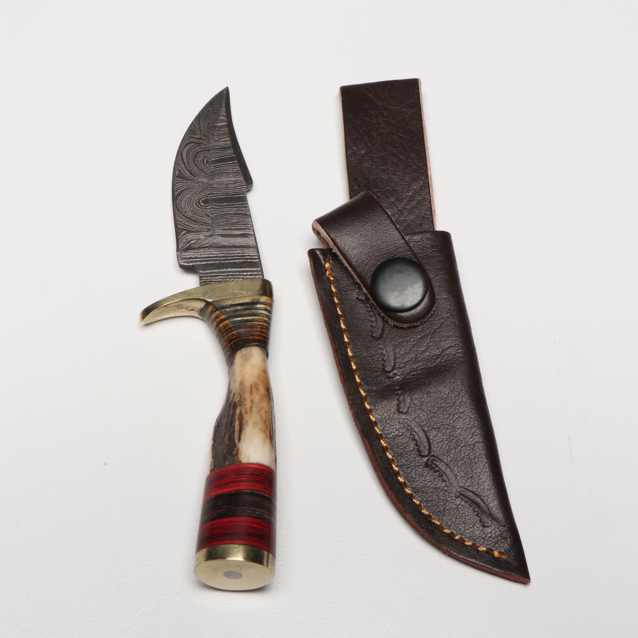 Damascus Steel Skinner Knives in Leather Scabbards
