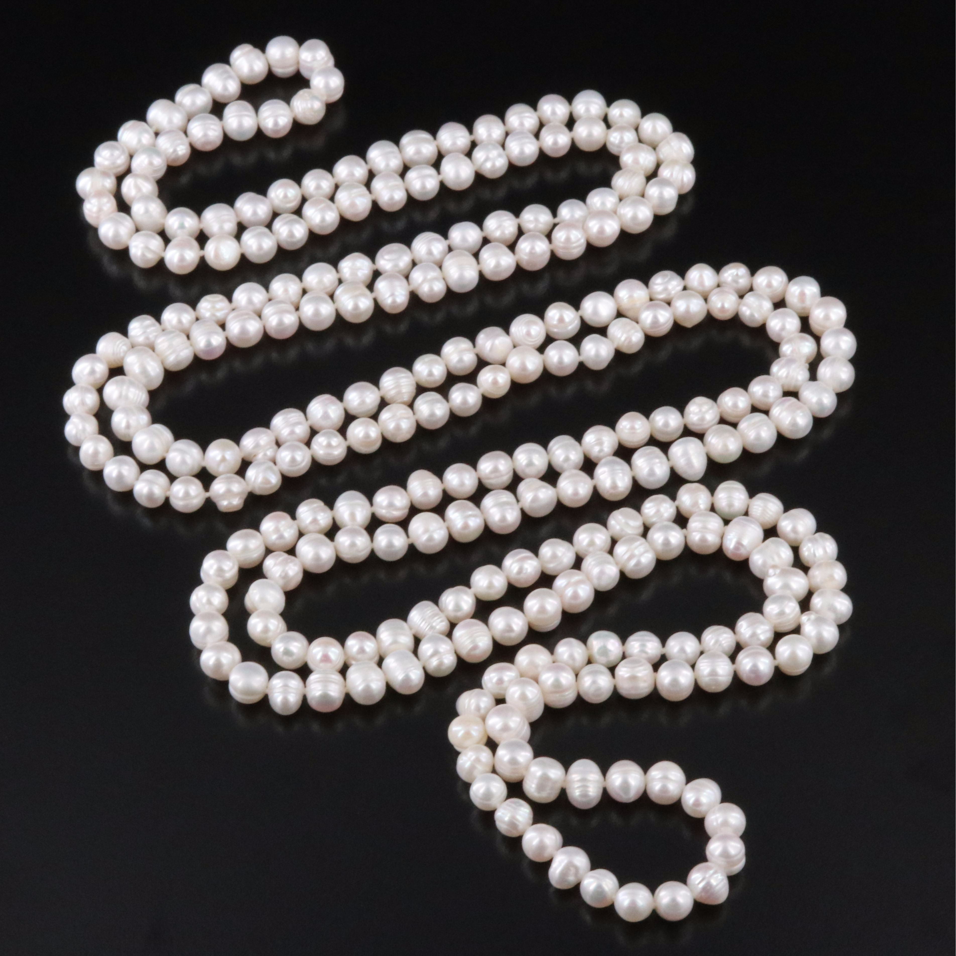 Rope Length Pearl Necklace