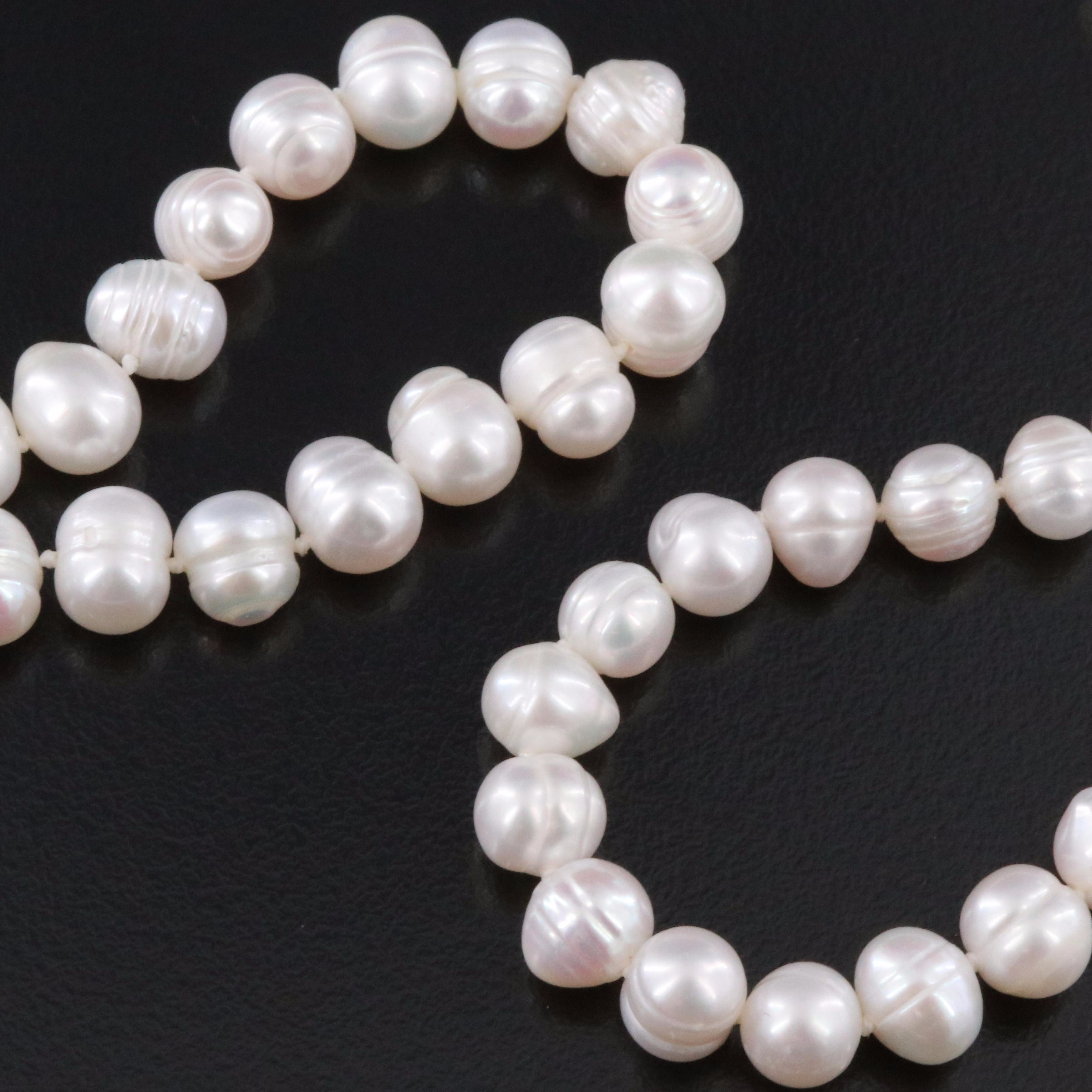 Rope Length Pearl Necklace