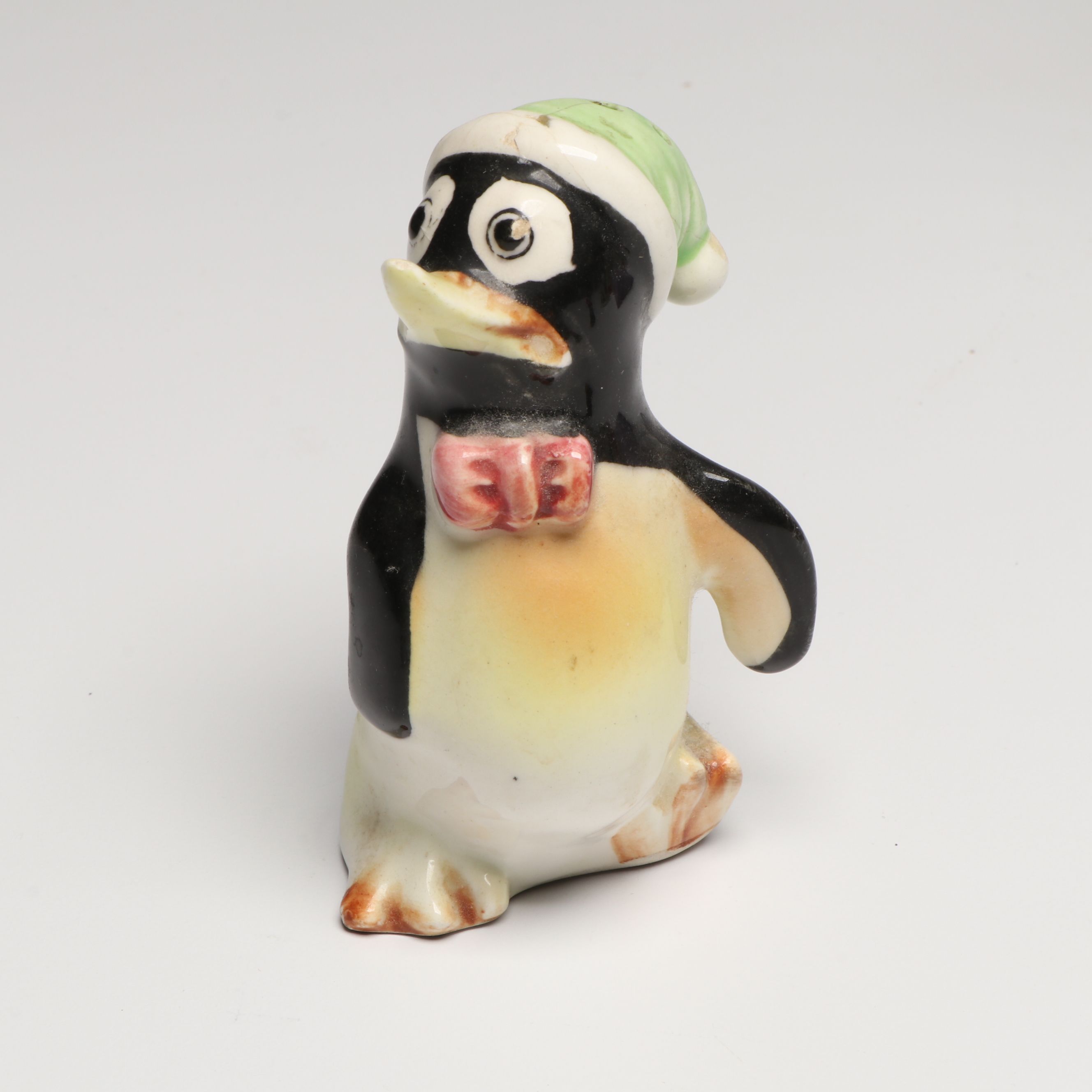 D&V Co. Talking Penguin Chatterbox Radio with Candle Toppers, More Penguin Décor
