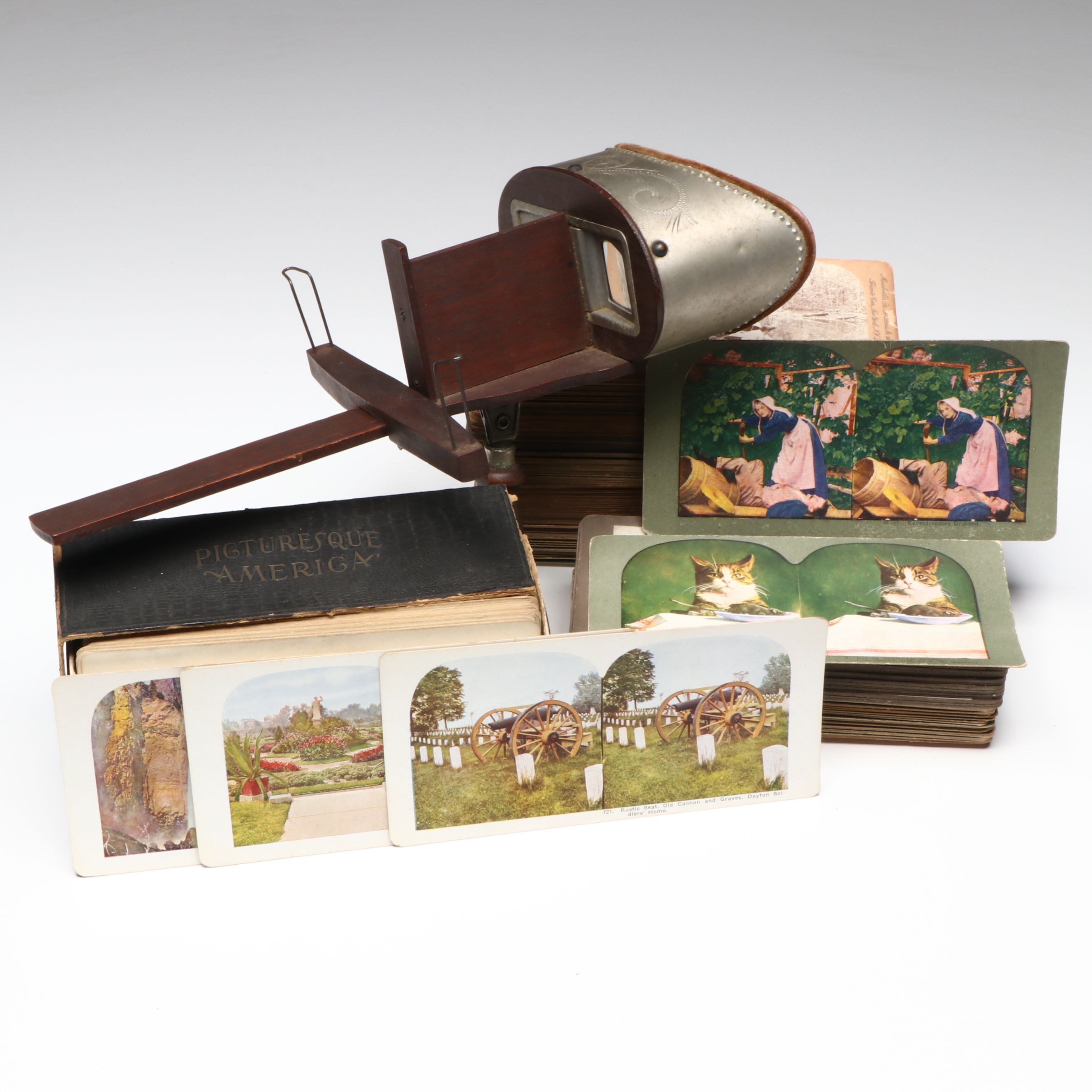 Monarch Stereoscope Viewer with Paper Slides, Early 20th Century