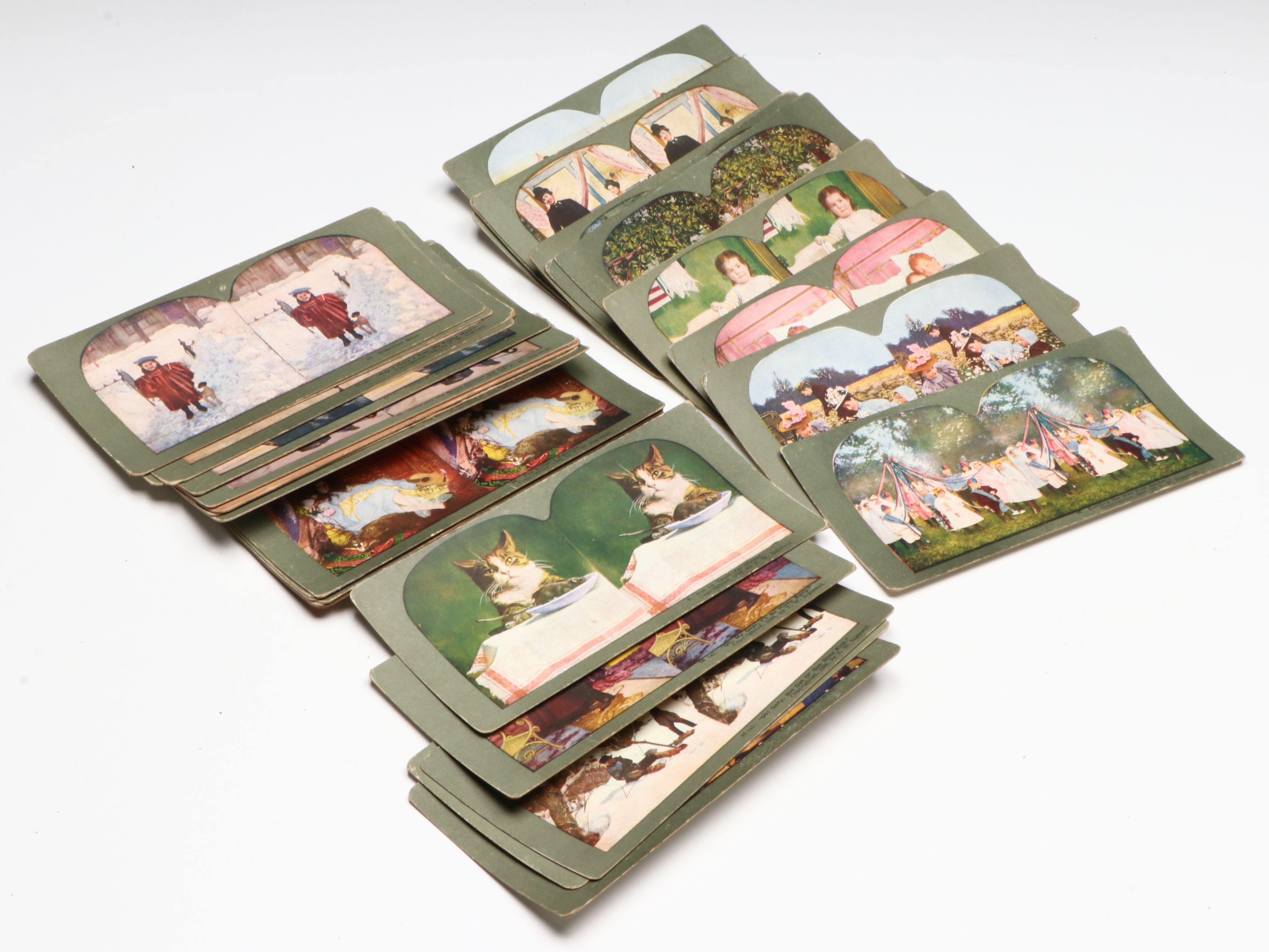 Monarch Stereoscope Viewer with Paper Slides, Early 20th Century