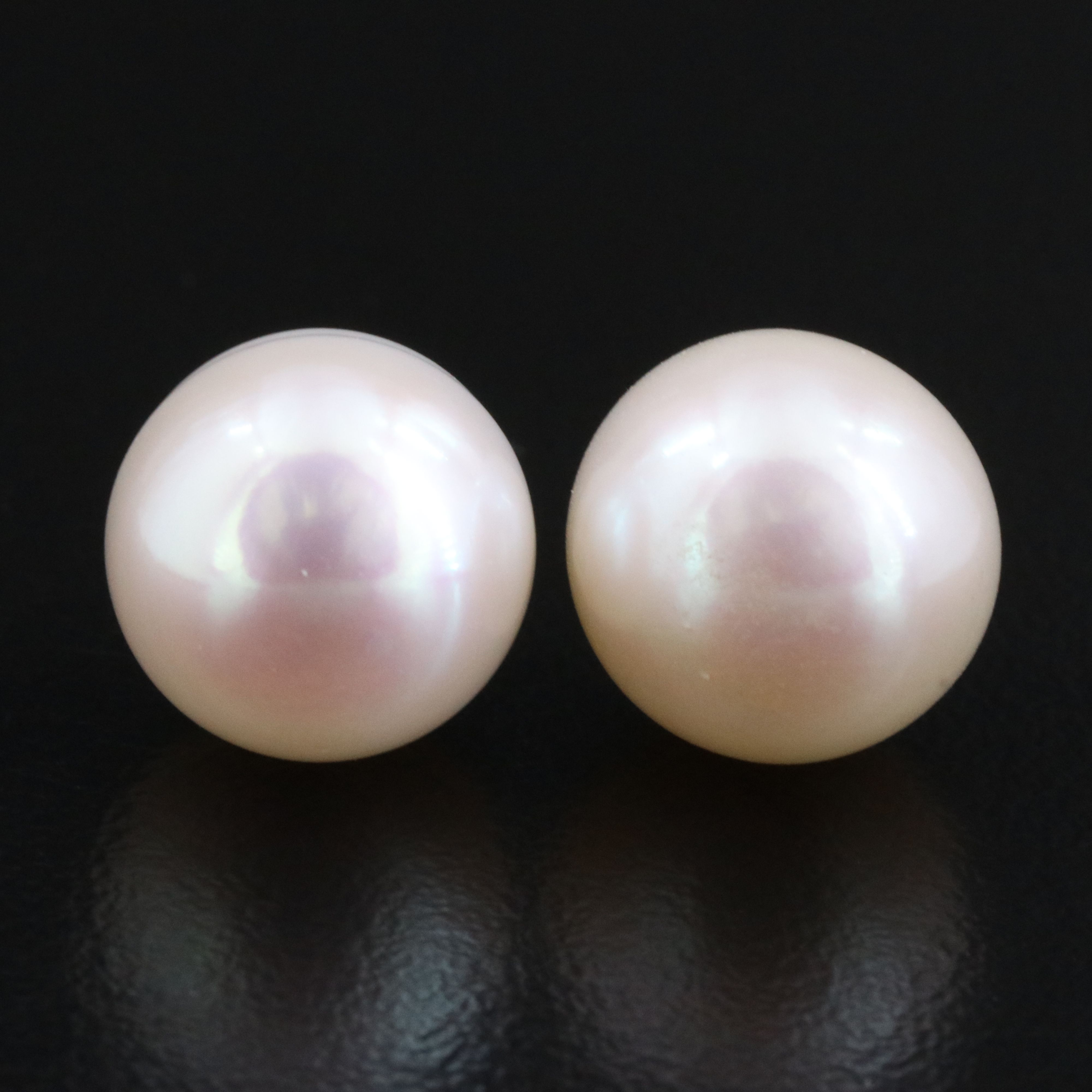 18K Pearl Stud Earrings