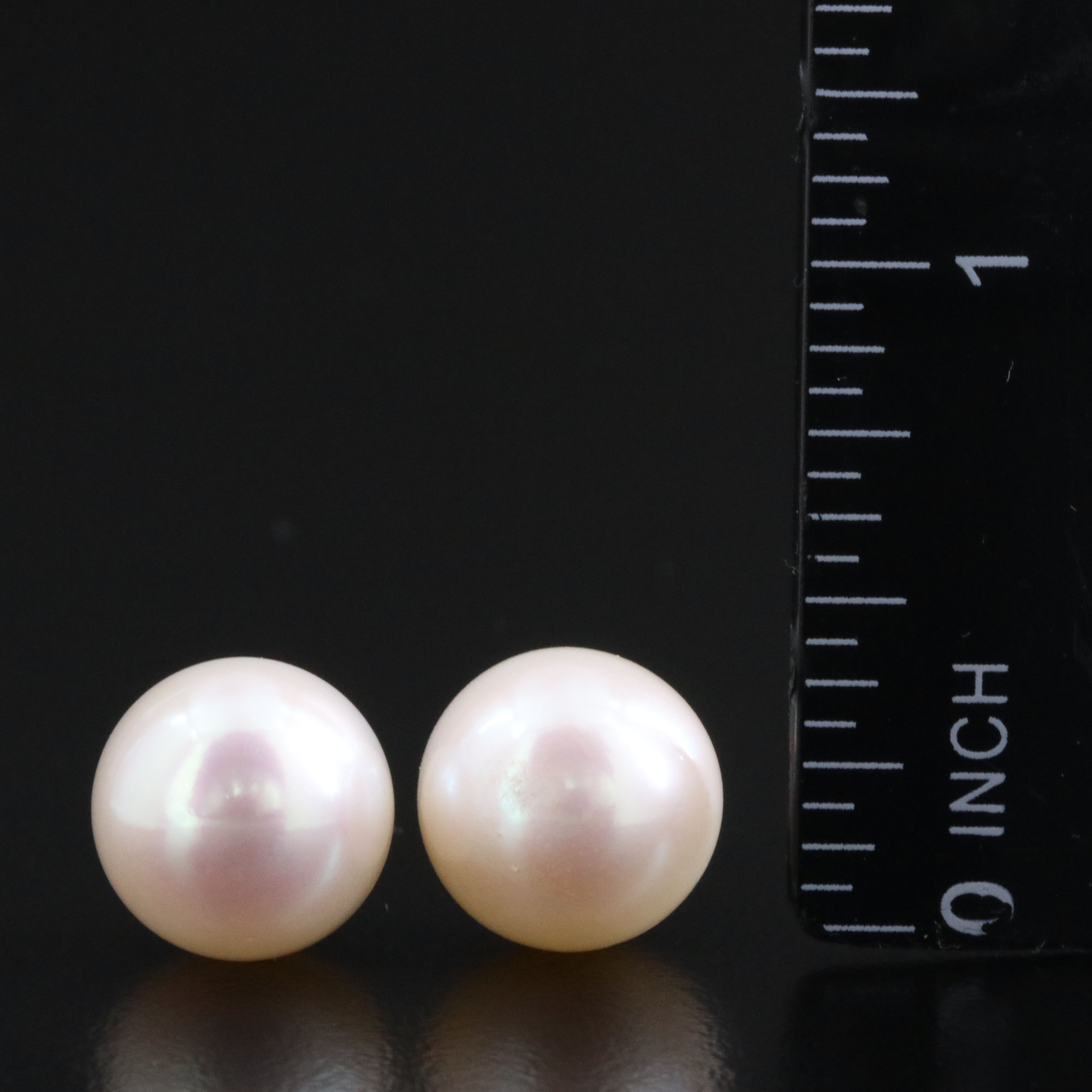 18K Pearl Stud Earrings
