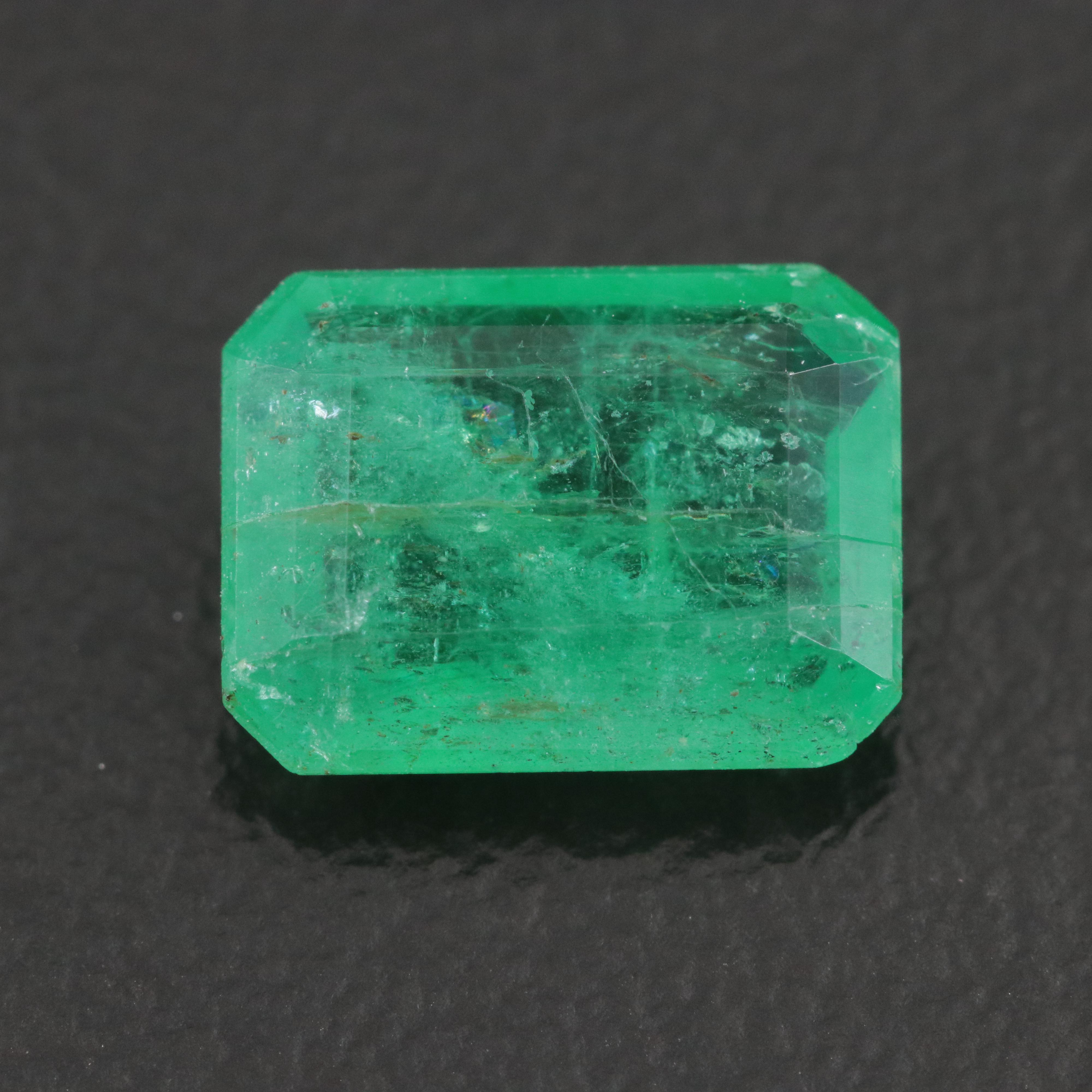Loose 1.65 CT Emerald