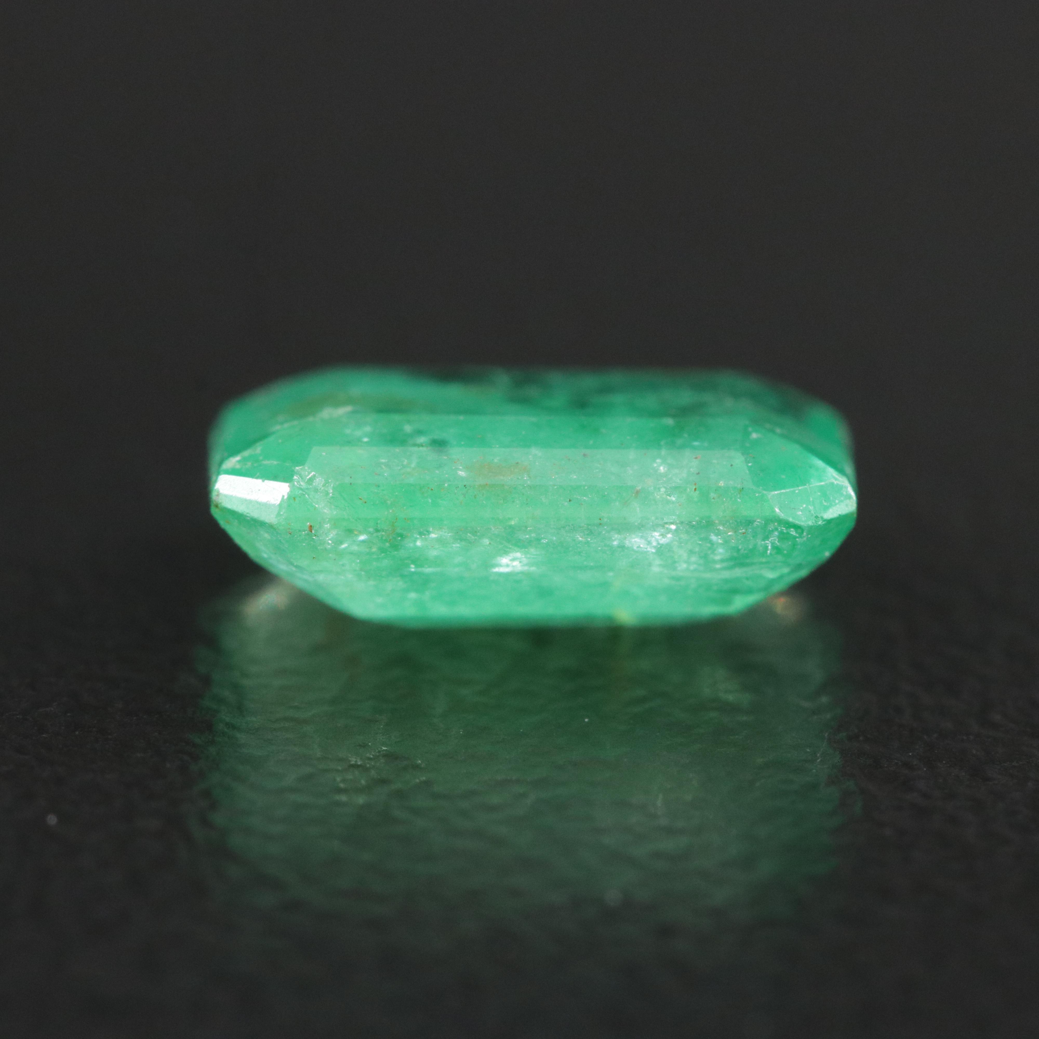 Loose 1.65 CT Emerald