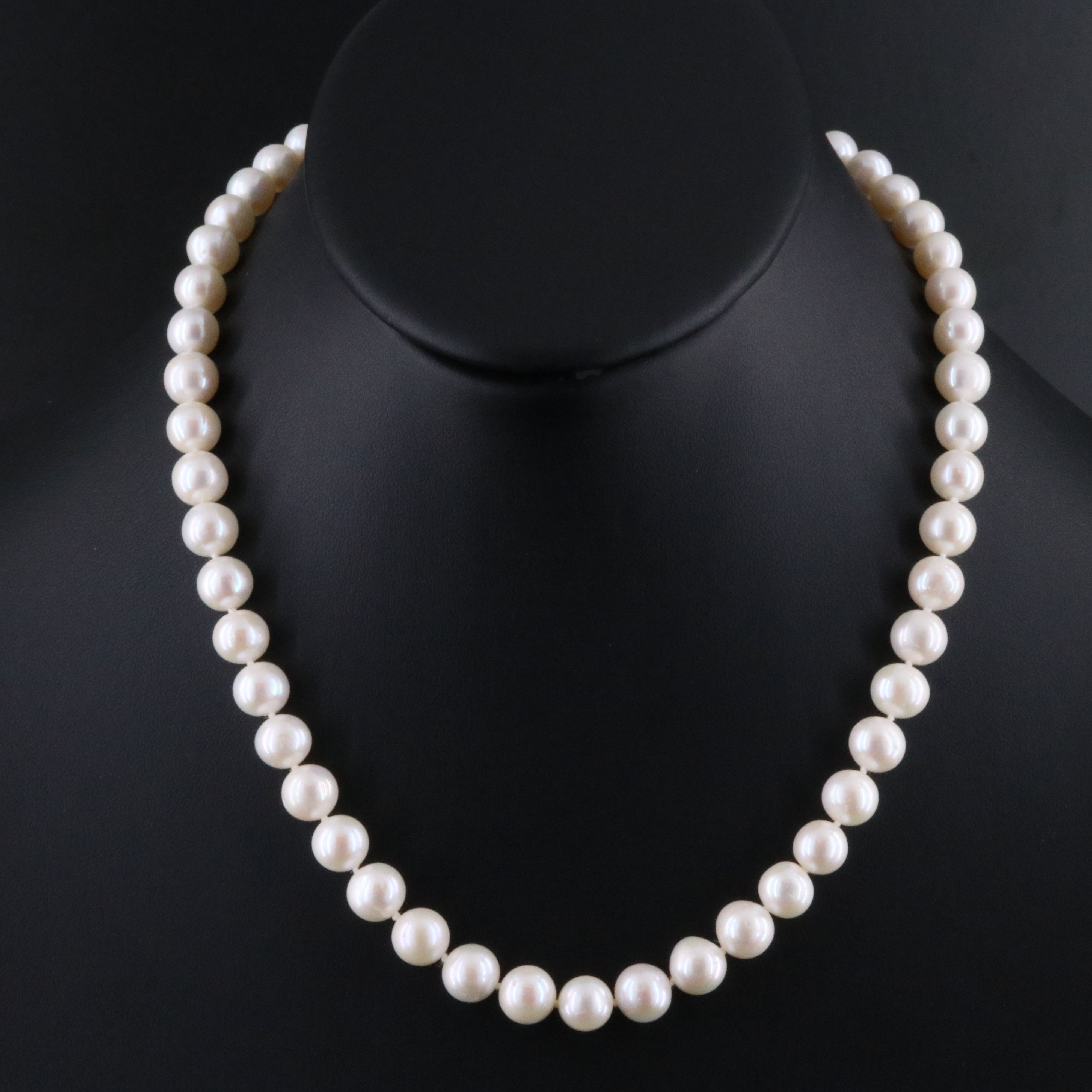 Pearl Necklace with 14K Clasp