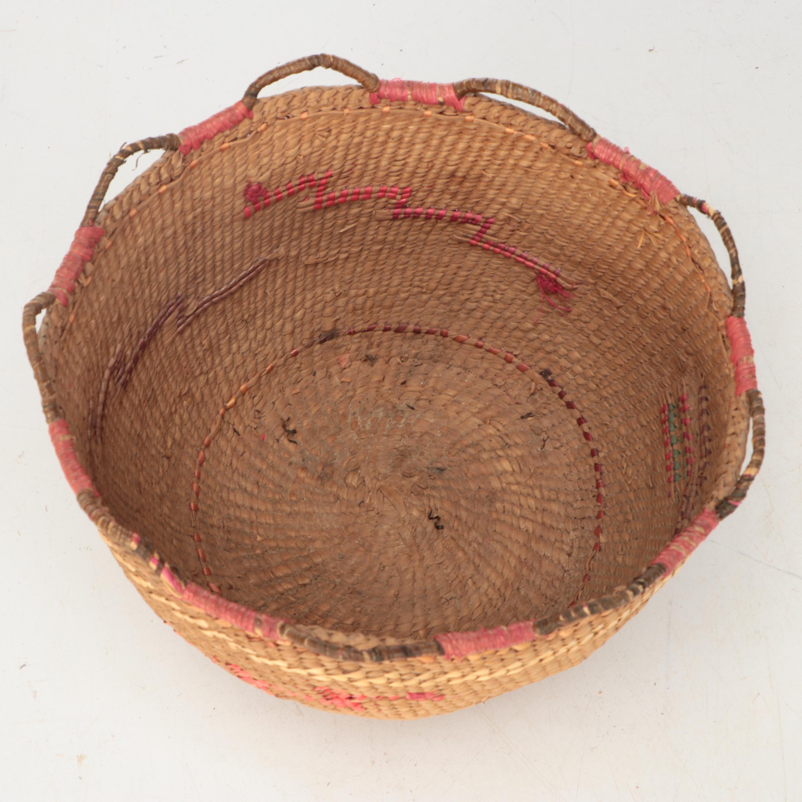 Olympic Peninsula Dyed Beargrass and Spruce Root Quinault Basket, 1920s