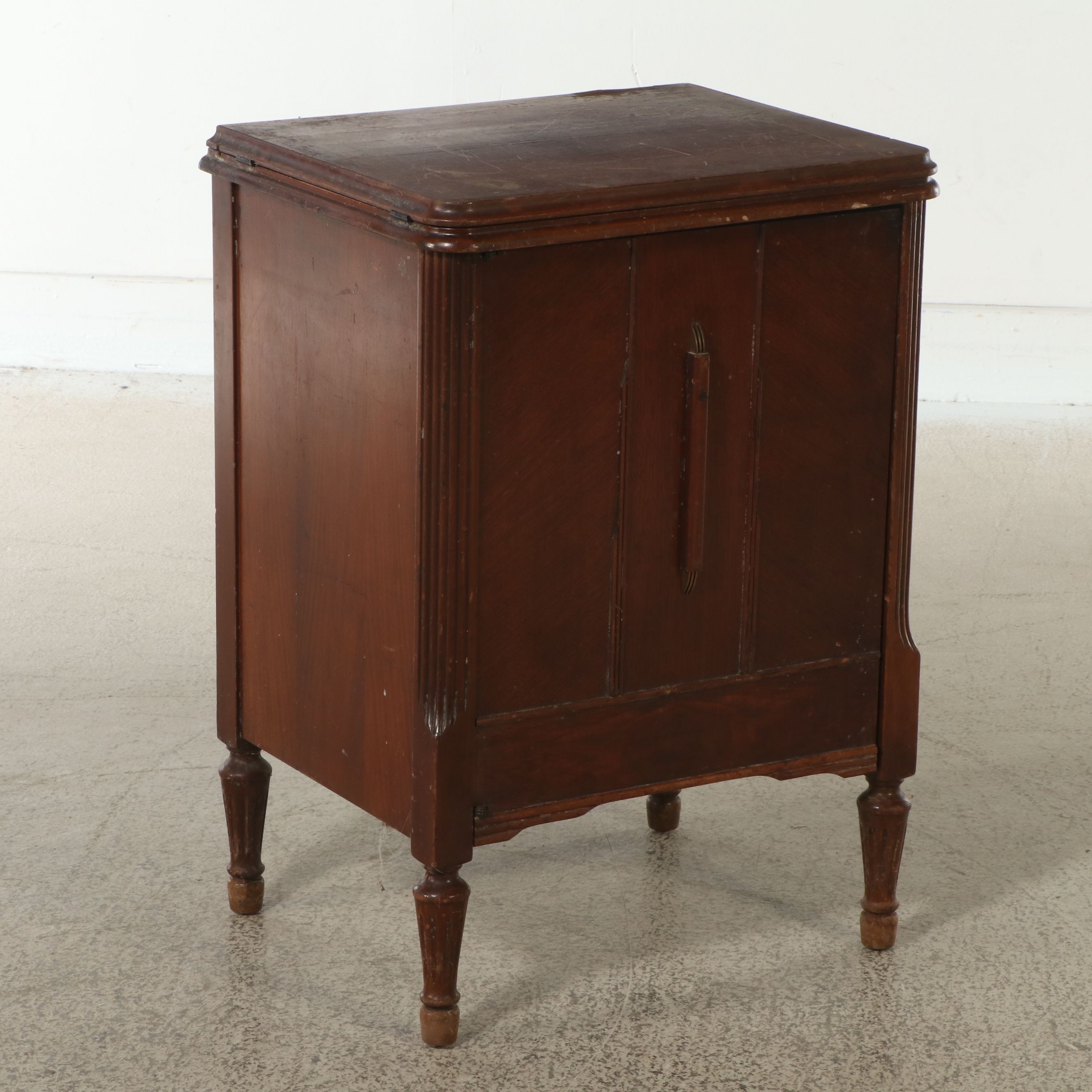 White Rotary Sewing Machine in Wood Cabinet, Early 20th Century