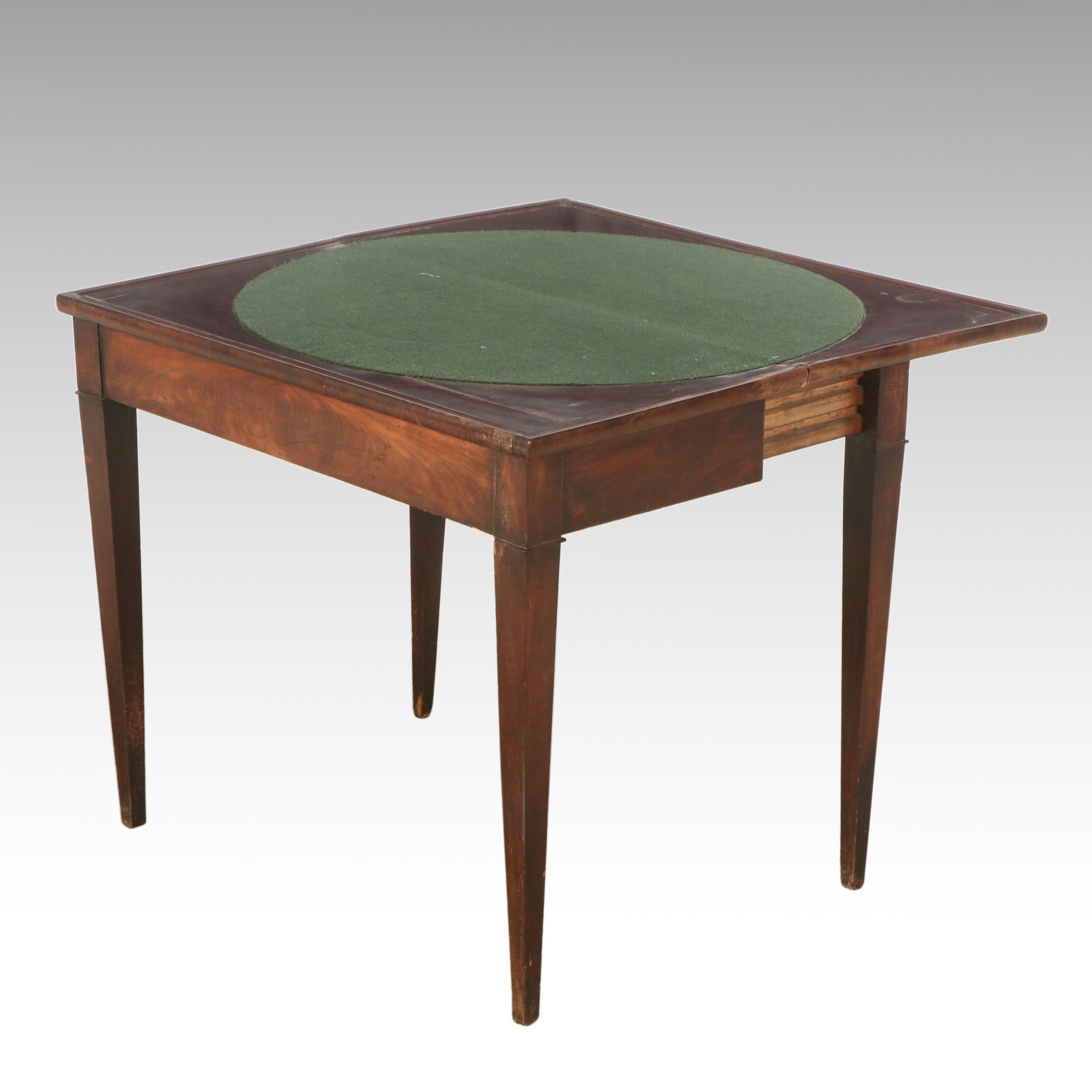 Georgian Sheraton Style Walnut Games Table w/ Felt Top, Late 18th to Mid-19th C.