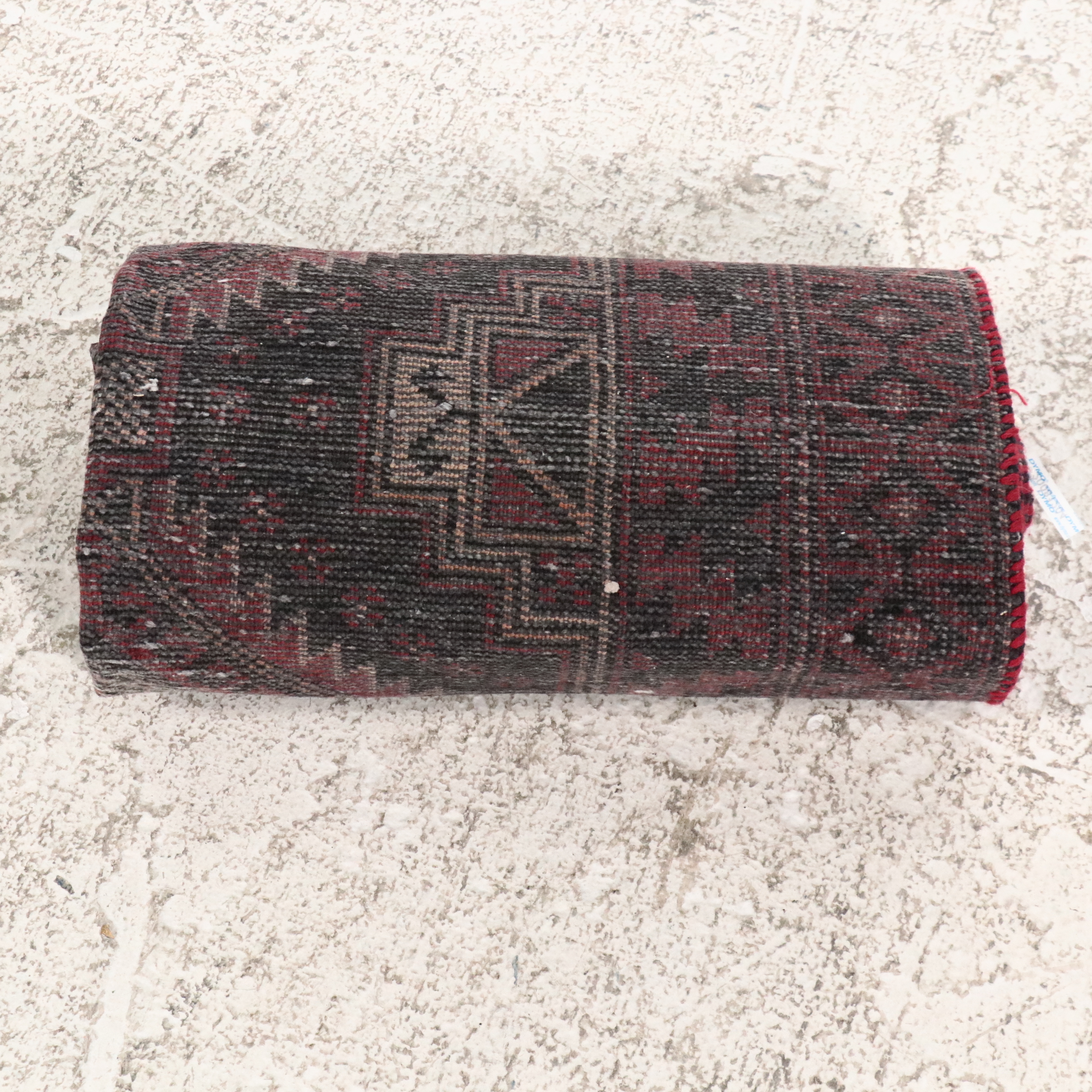 2'11 x 6'3 Hand-Knotted Persian Qashqai Area Rug