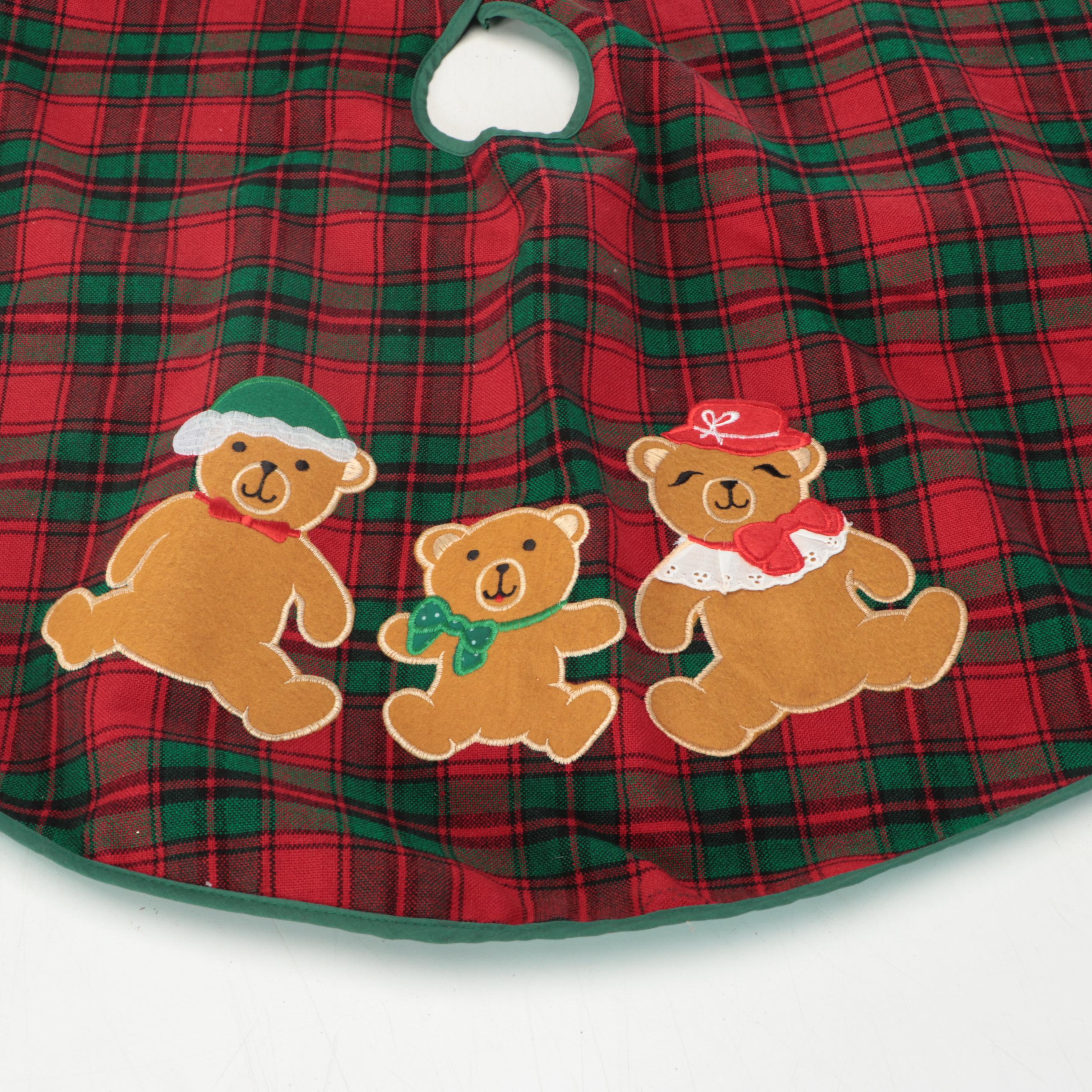 Norman Rockwell "The American Family" Figurine, "Peanuts" Ornaments & More Décor