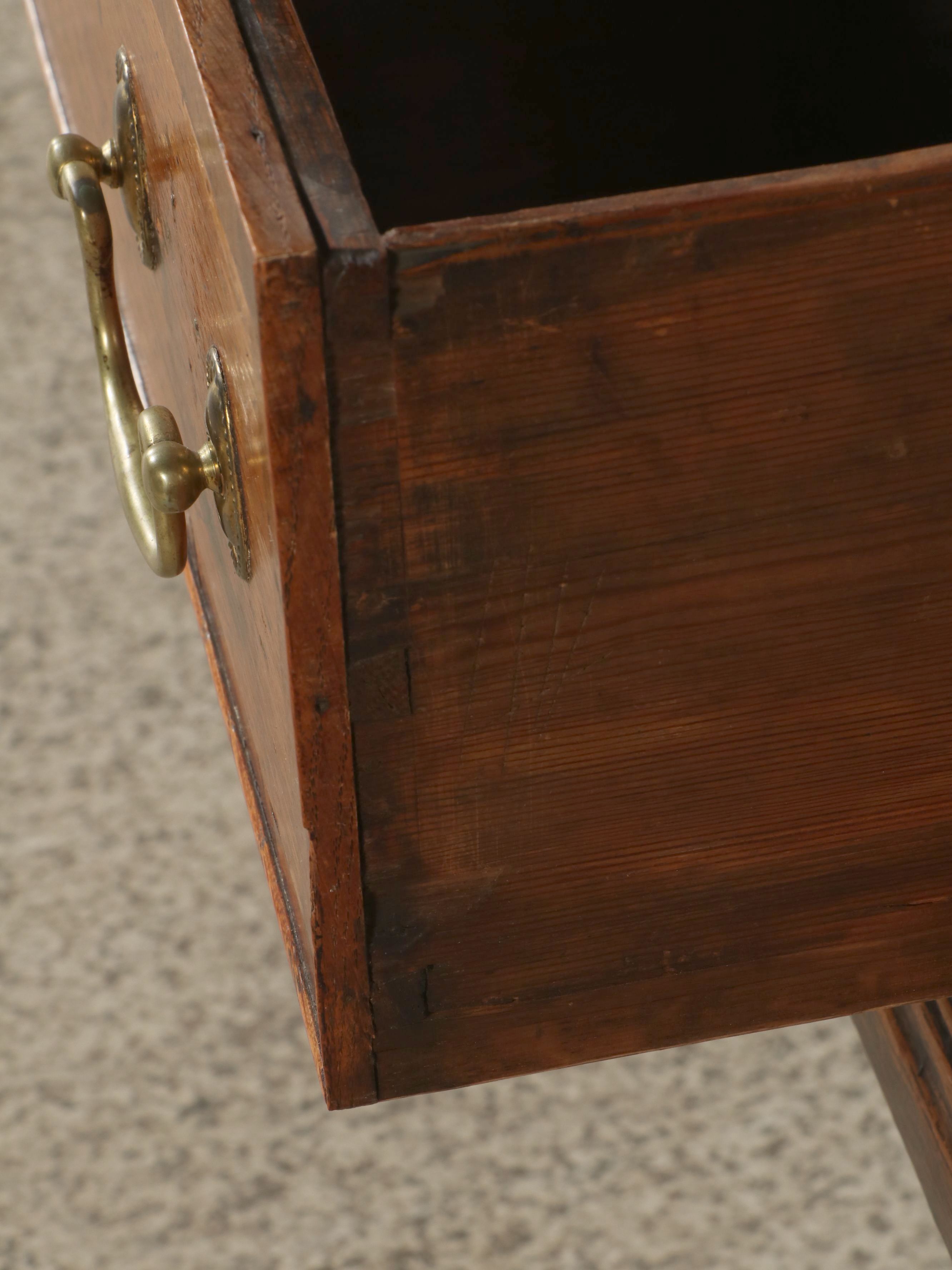 George II Period Walnut Low Dresser (Dresser Base), 18th Century