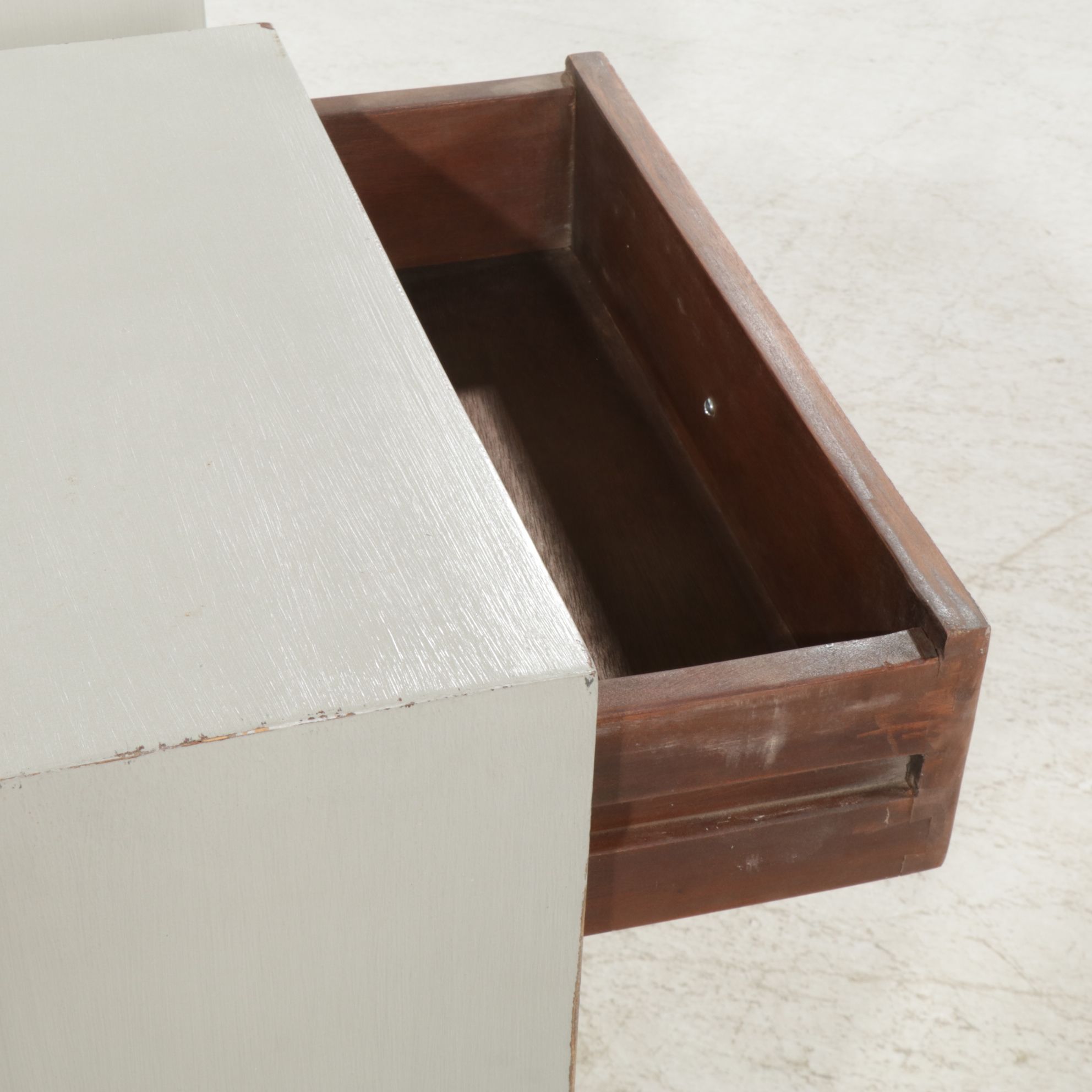 Nadeau Painted Mahogany Nightstands, Pair, Late 20th Century