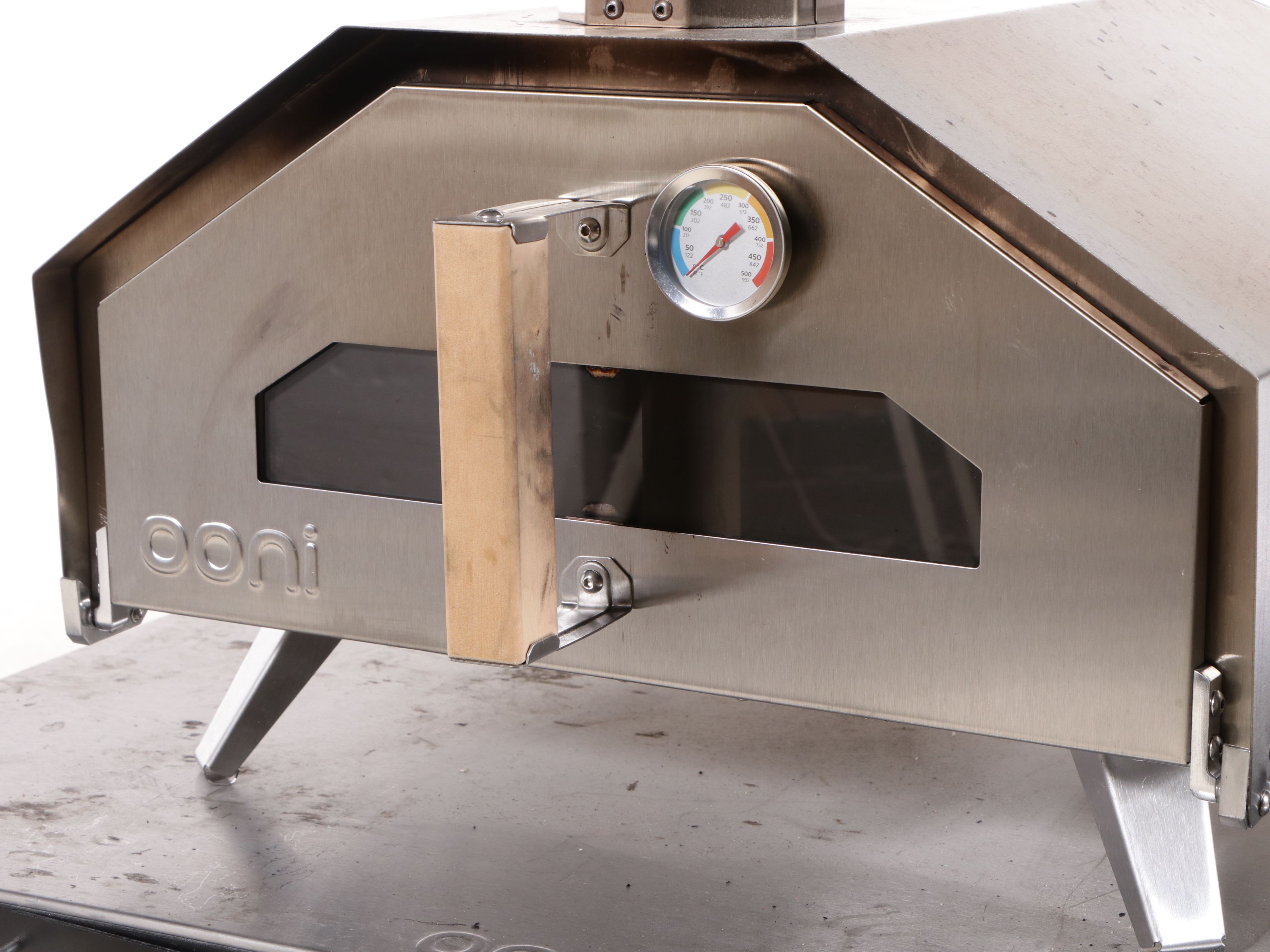 Ooni Pizza Oven with Stand and Accessories