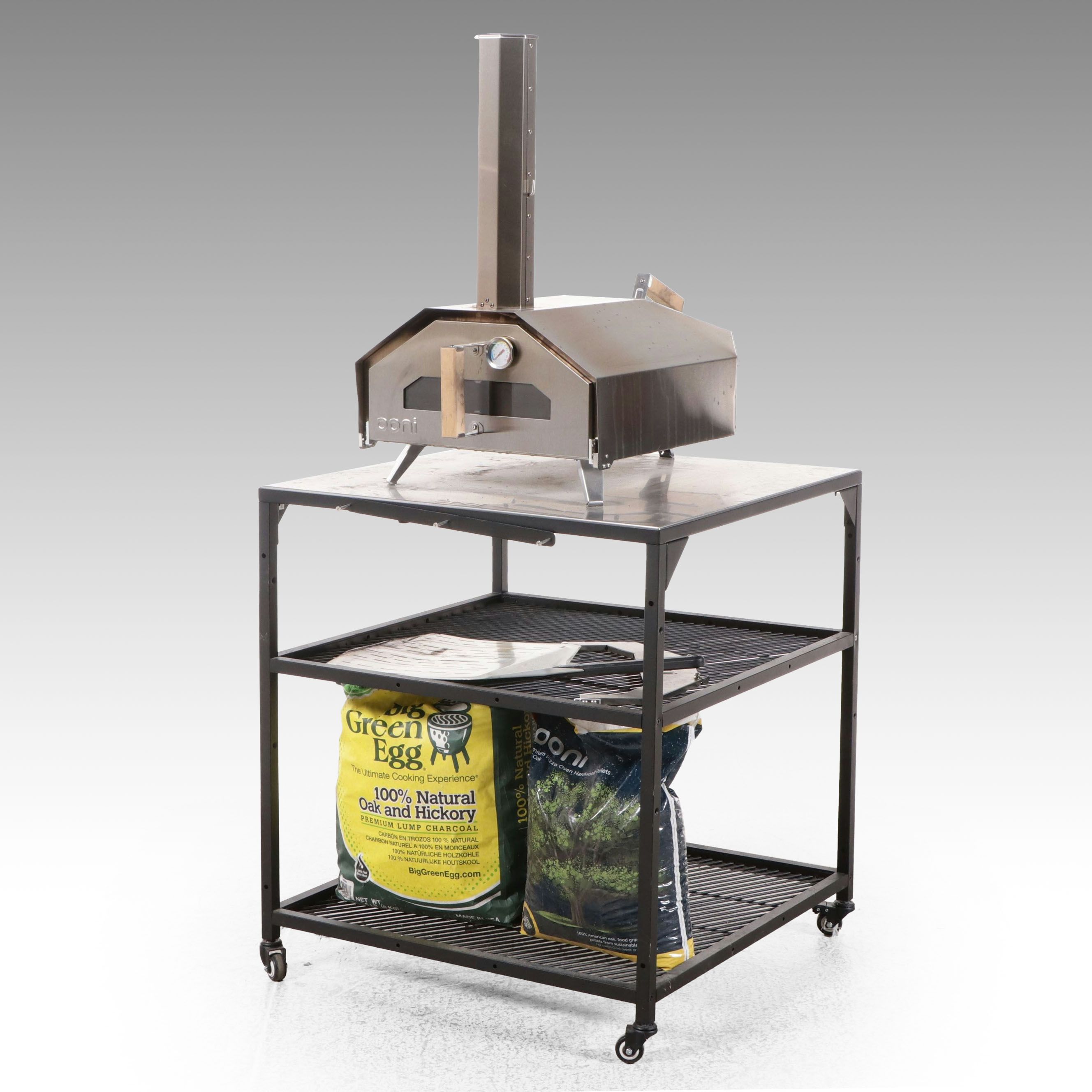 Ooni Pizza Oven with Stand and Accessories