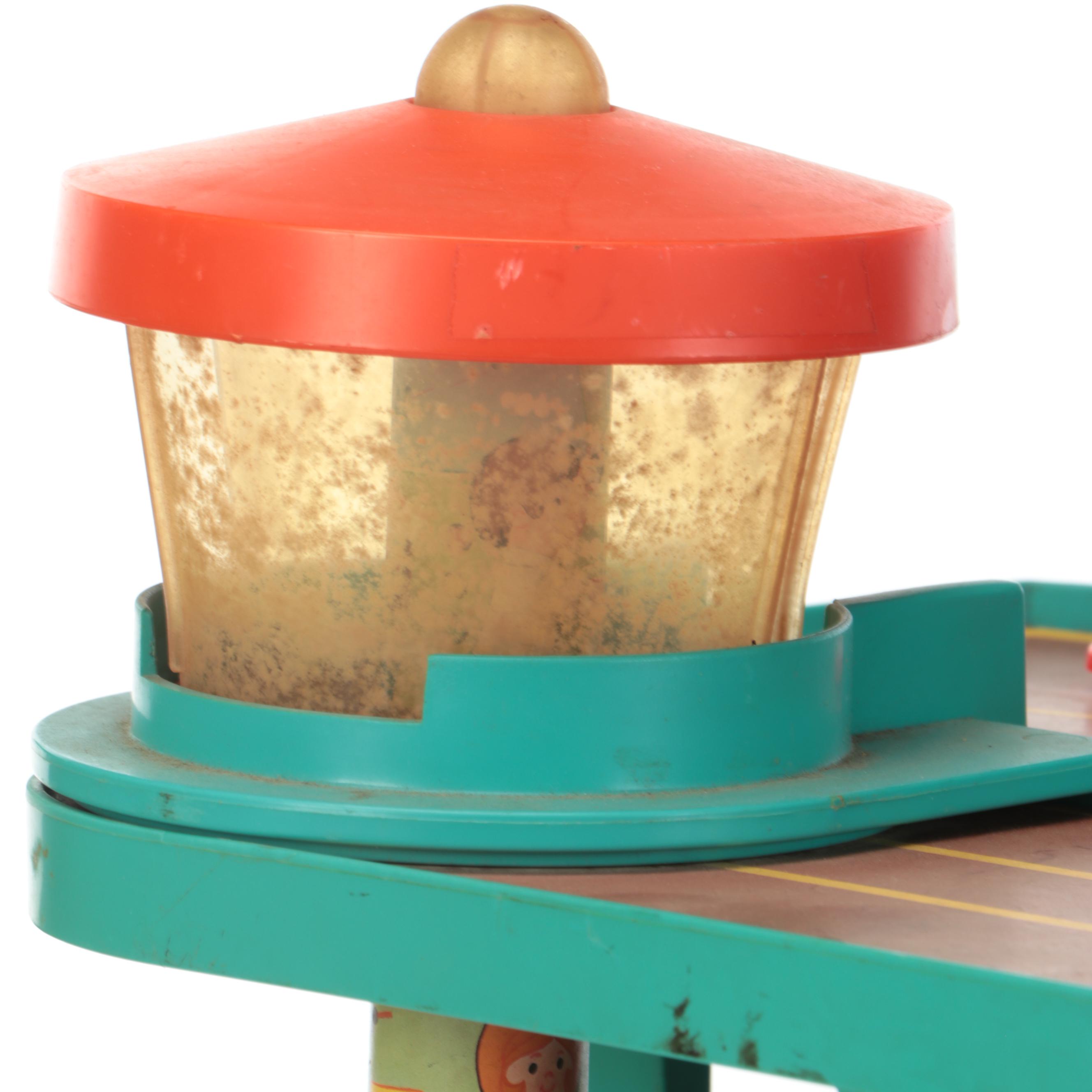 Fisher-Price Play Family Airport Set with Playskool Holiday Inn Set