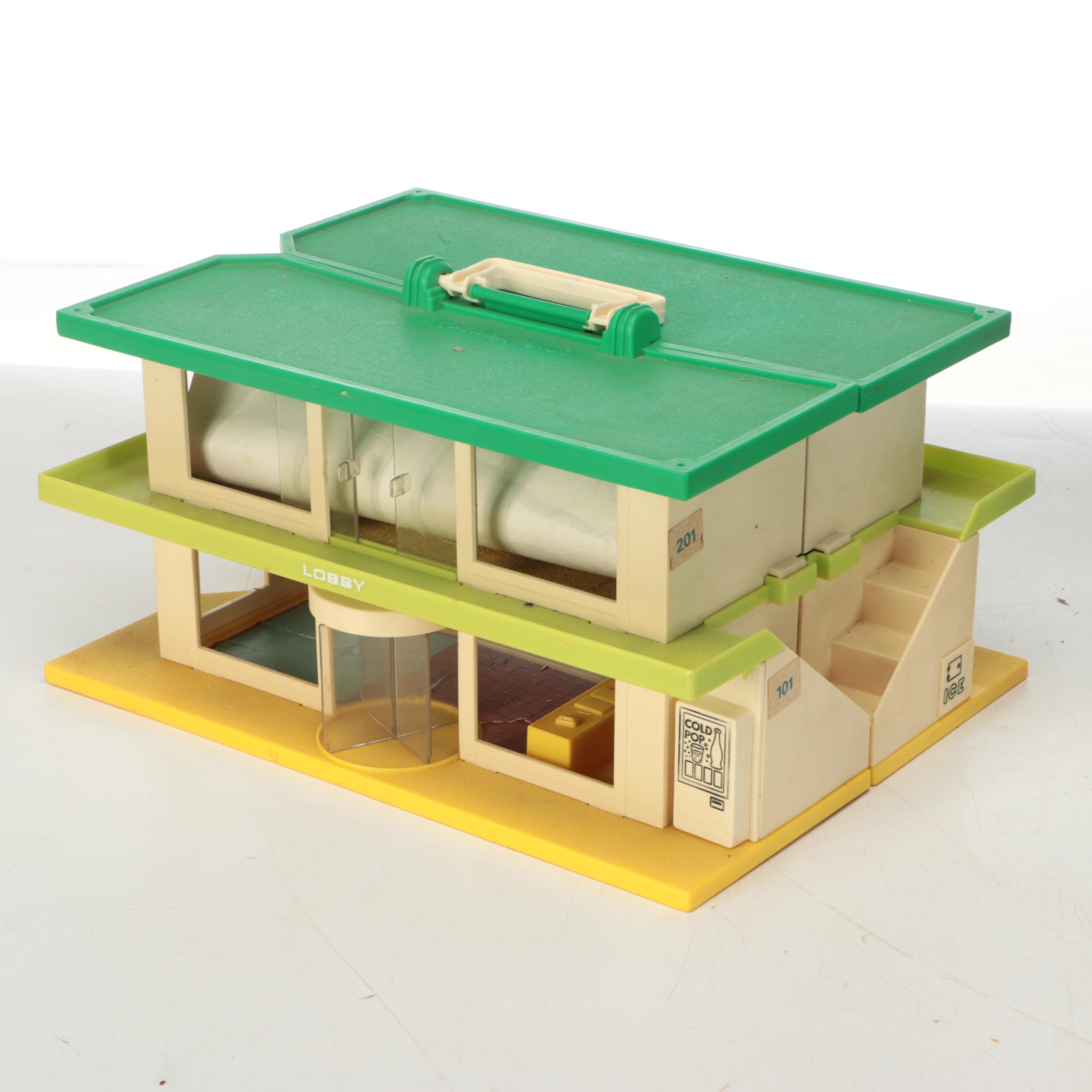 Fisher-Price Play Family Airport Set with Playskool Holiday Inn Set