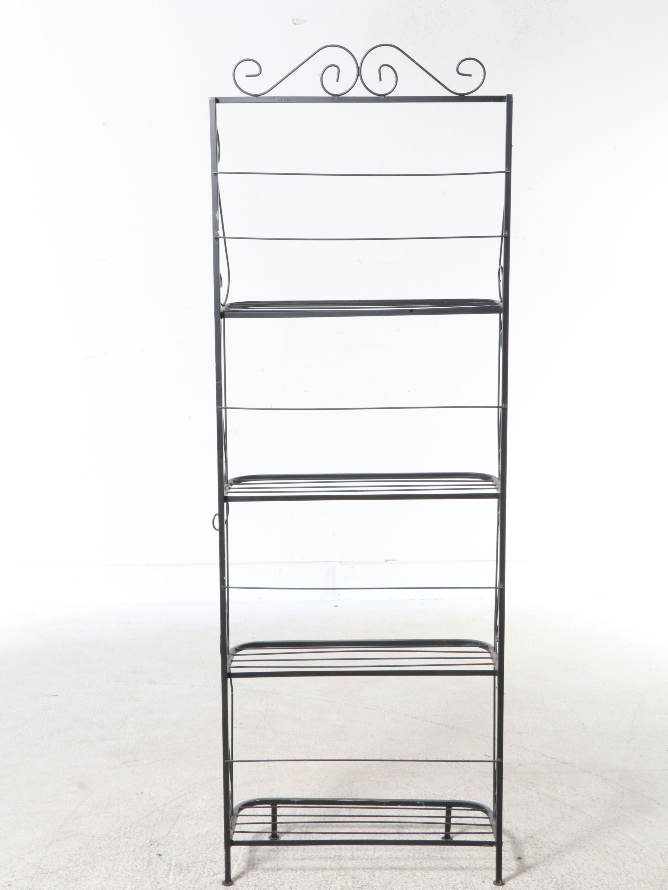 French Style Powder Coated Metal Baker's Rack