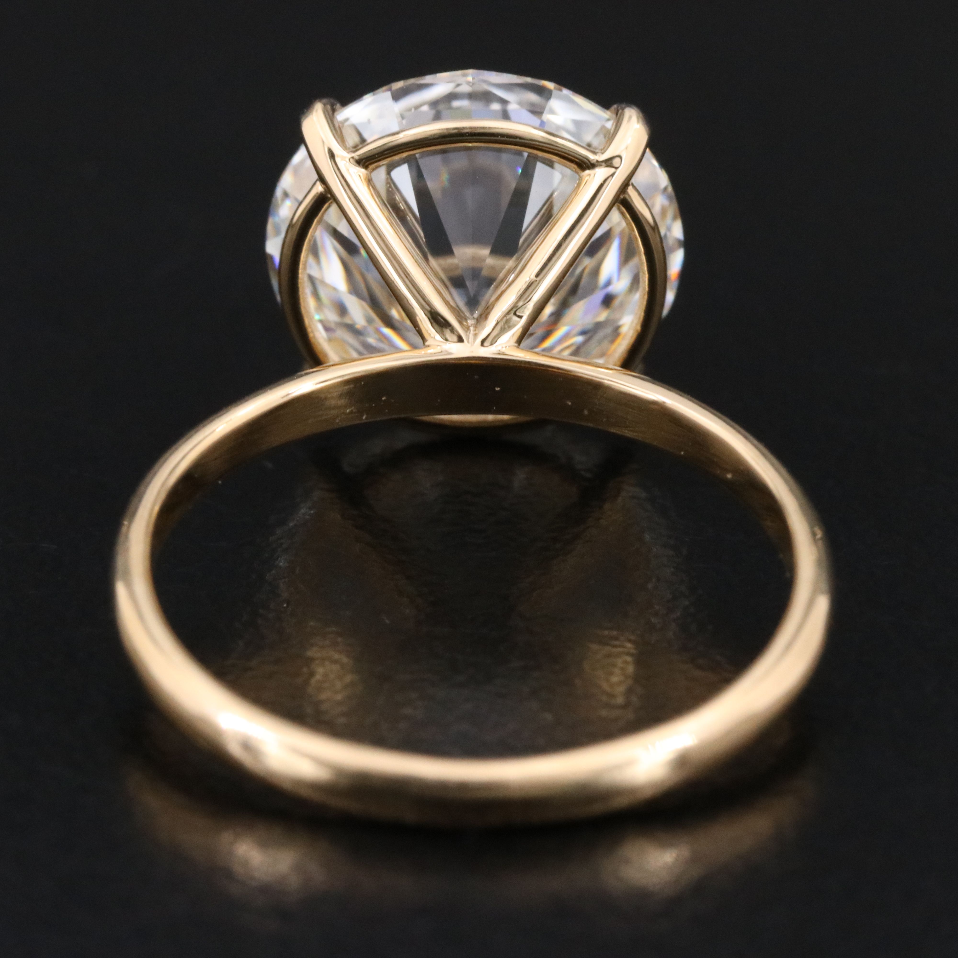 18K 6.18 CT Lab Grown Diamond Solitaire Ring with IGI Report