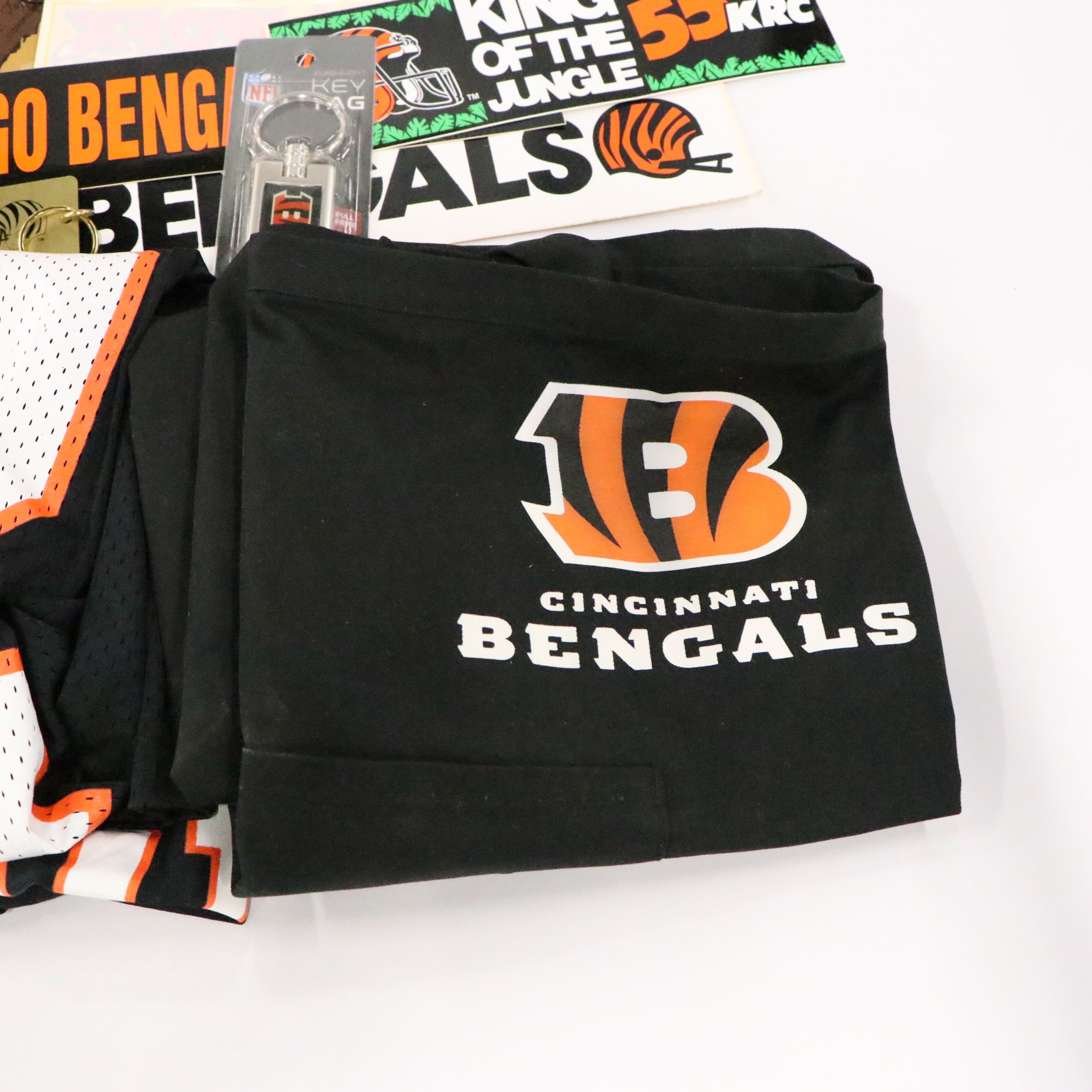 Cincinnati Bengals Car Accessories, Carl Pickens Jersey and More Memorabilia