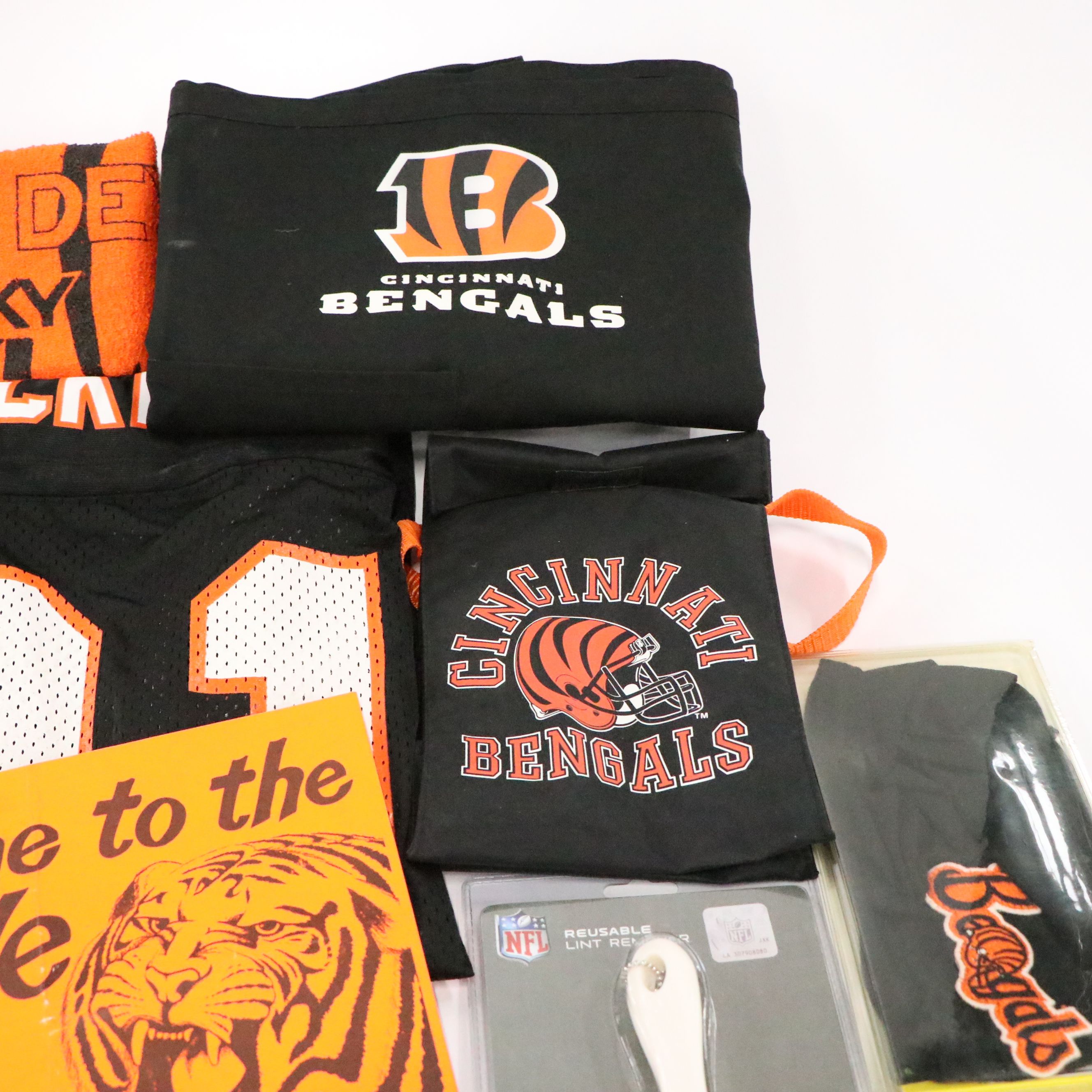 Cincinnati Bengals Car Accessories, Carl Pickens Jersey and More Memorabilia