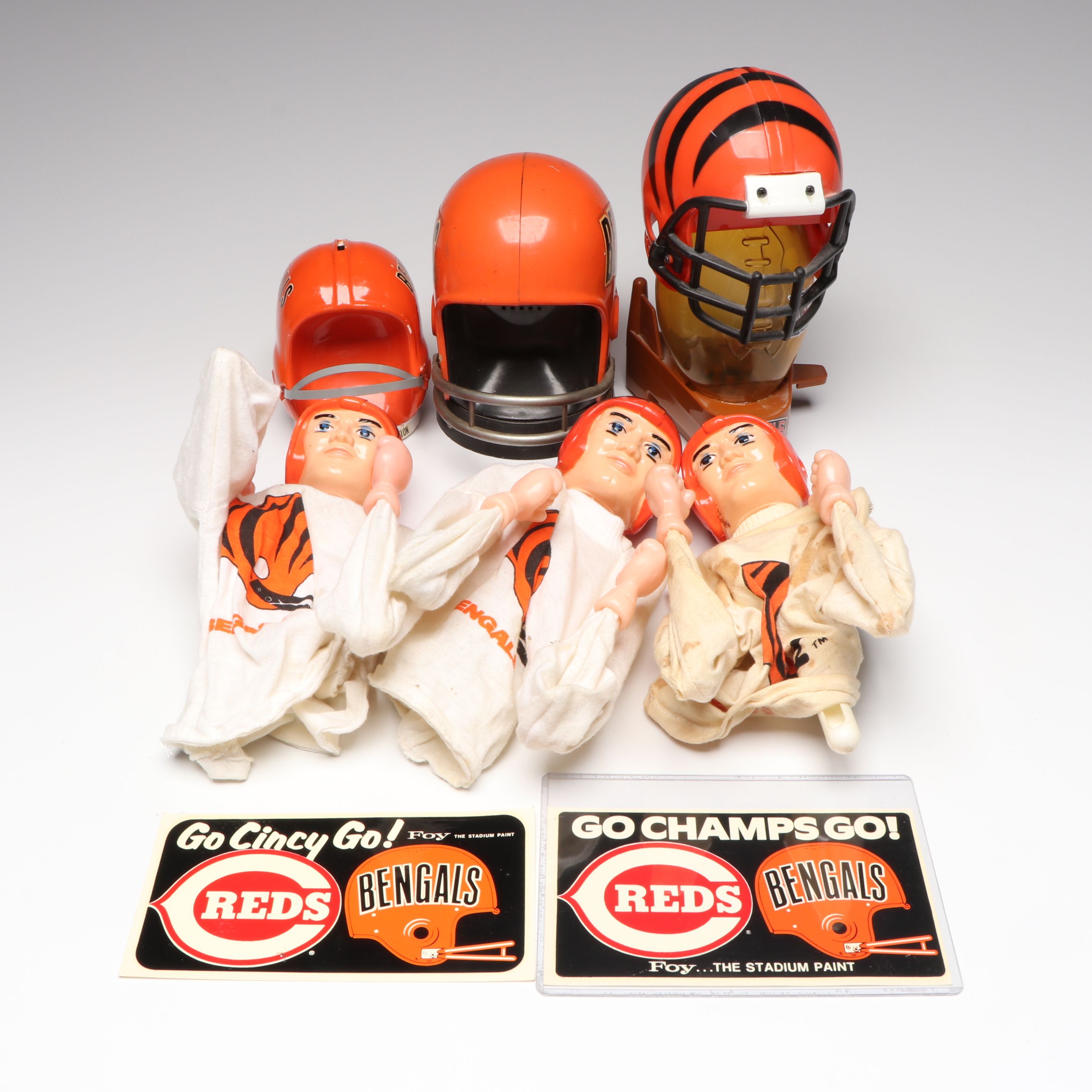Cincinnati Bengals Boxing Puppets with Banks, Window Stickers, and More Décor