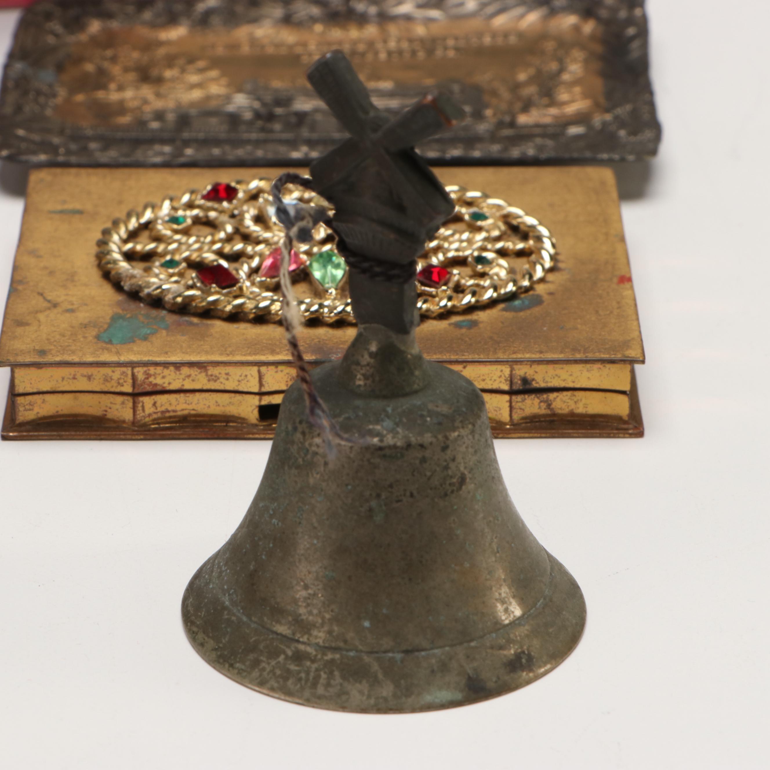 Volupté Compact, Lefton Lady Head Vase, Iroquois Beaded Purse & Accessories