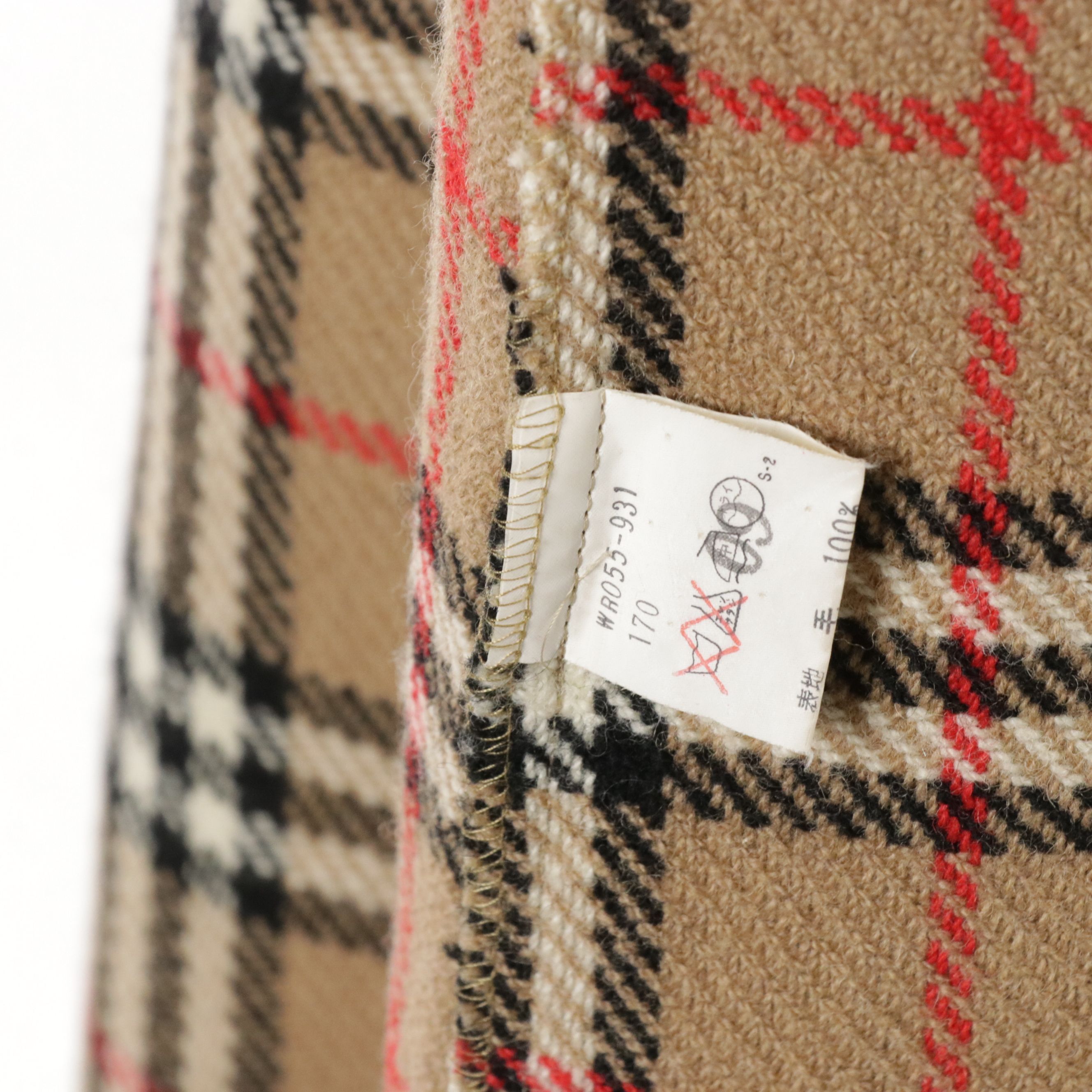 Burberrys Single-Breasted Trench Coat in Iridescent Gabardine with Wool Liner