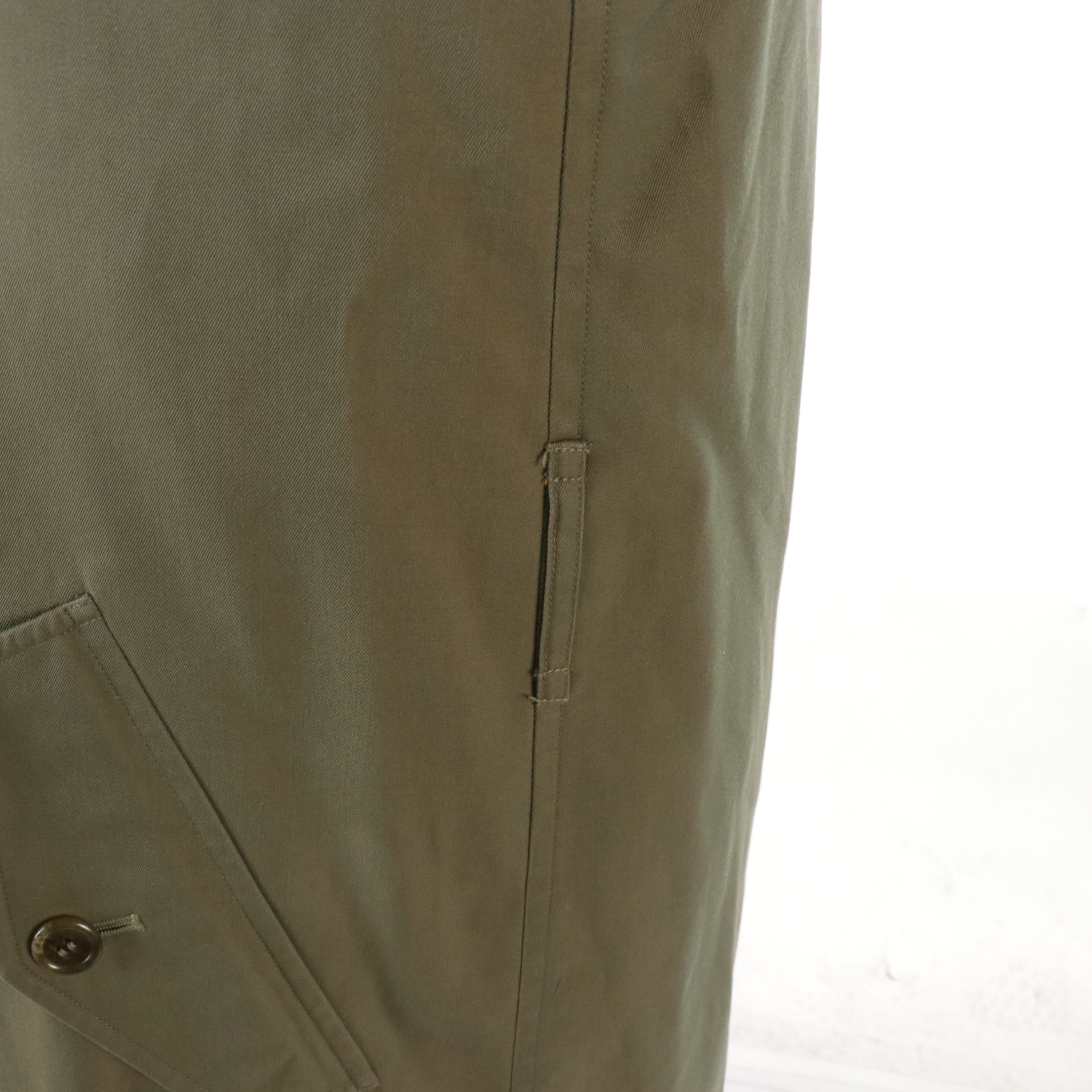 Burberrys Single-Breasted Trench Coat in Iridescent Gabardine with Wool Liner