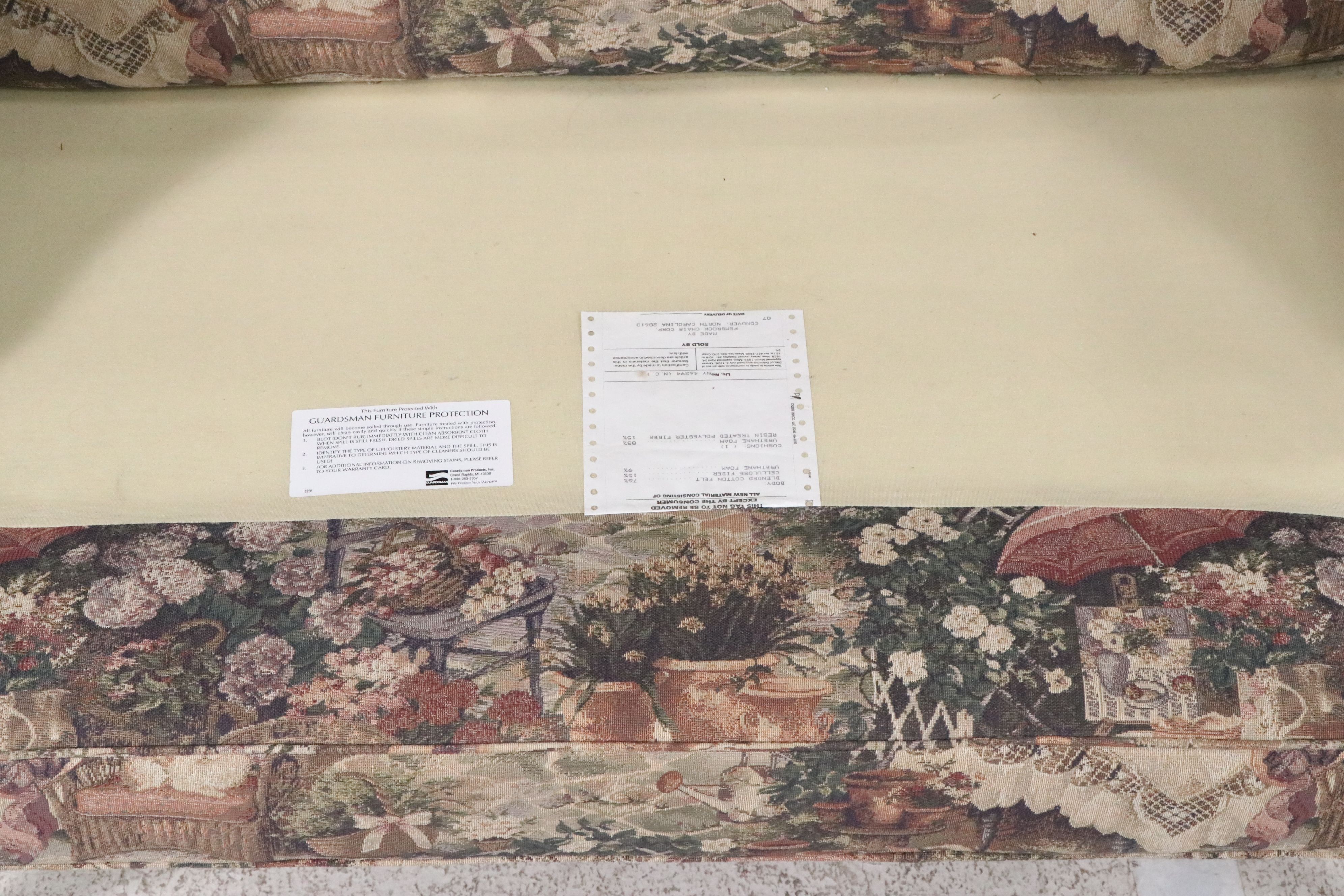 Pembrook Corp. Queen Anne Style Upholstered Loveseat