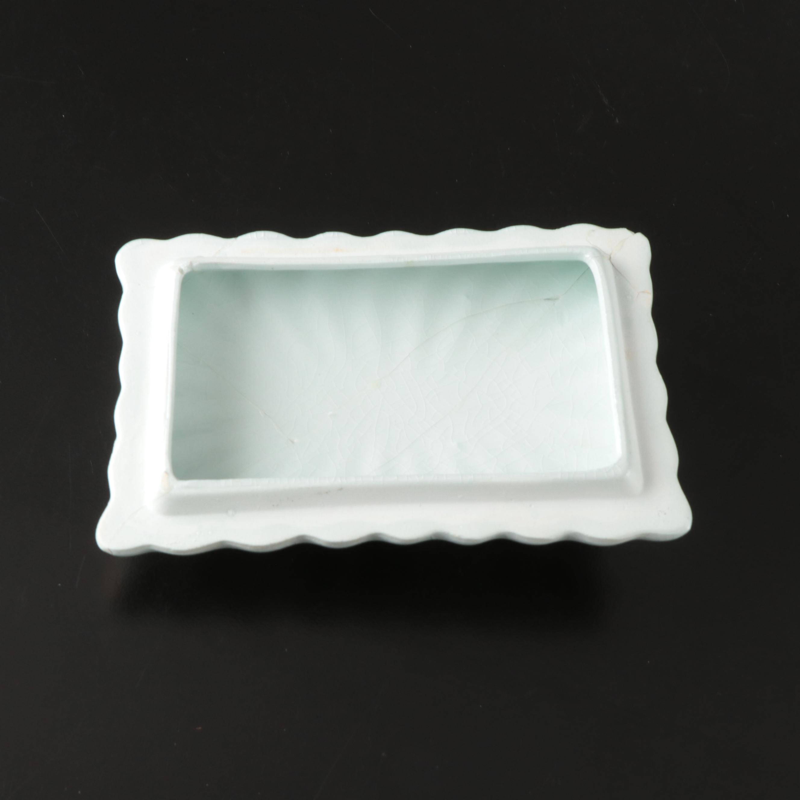 Japanese Porcelain Hands Holding Gilt Rose Box with Serving Bowl