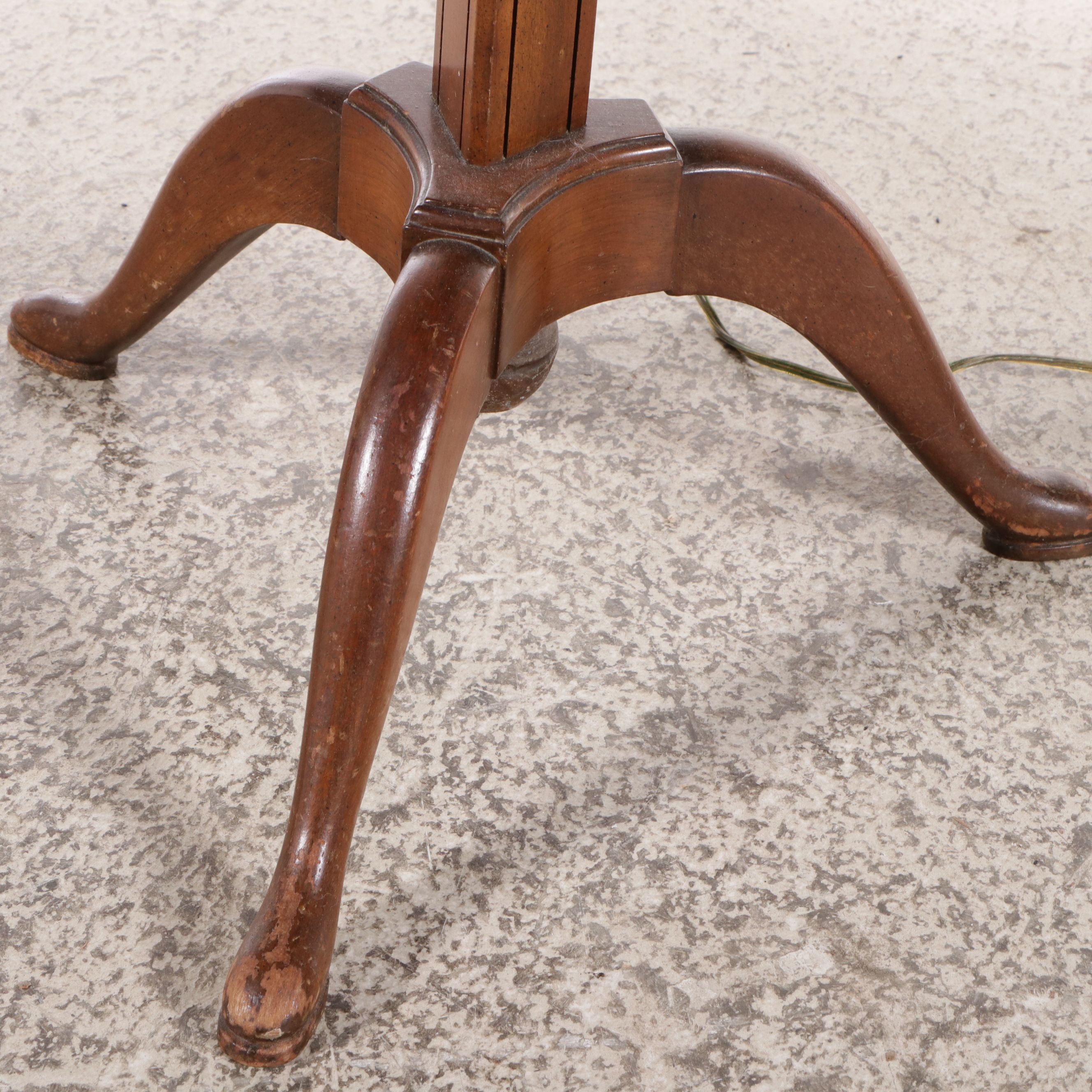 Georgian Style Mahogany Two-Tiered Lamp Table, Mid-20th Century