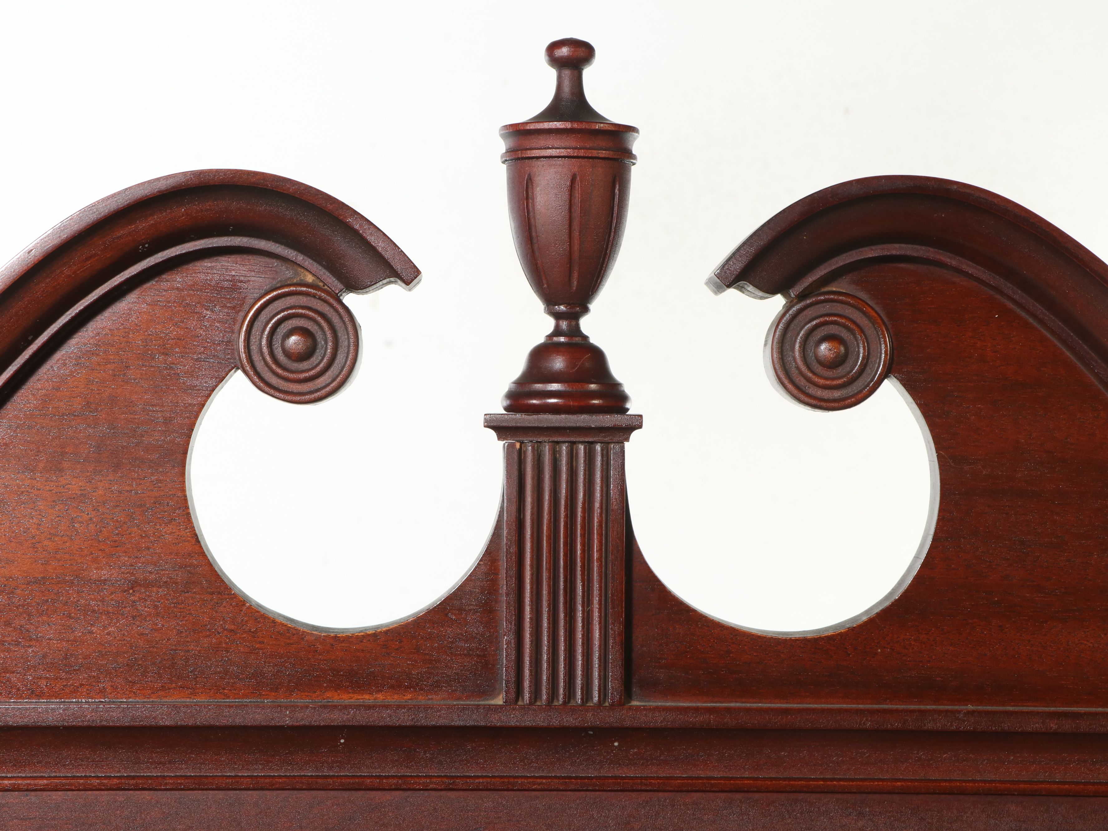 Hepplewhite Style Mahogany China Cabinet, 20th Century