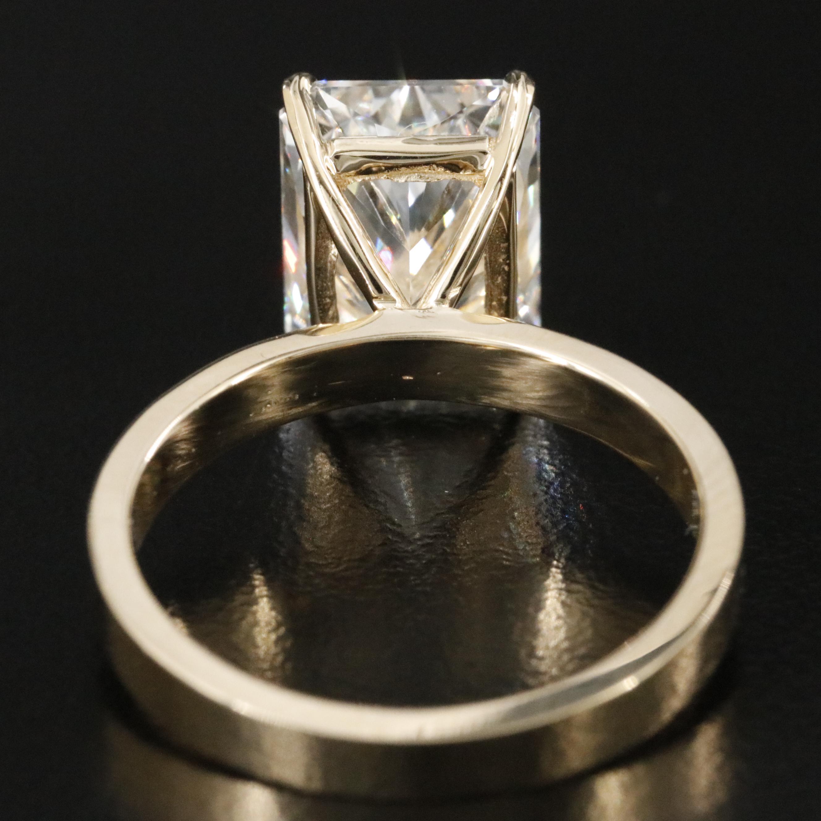 14K 5.10 CT Lab Grown Diamond Solitaire Ring with IGI Report