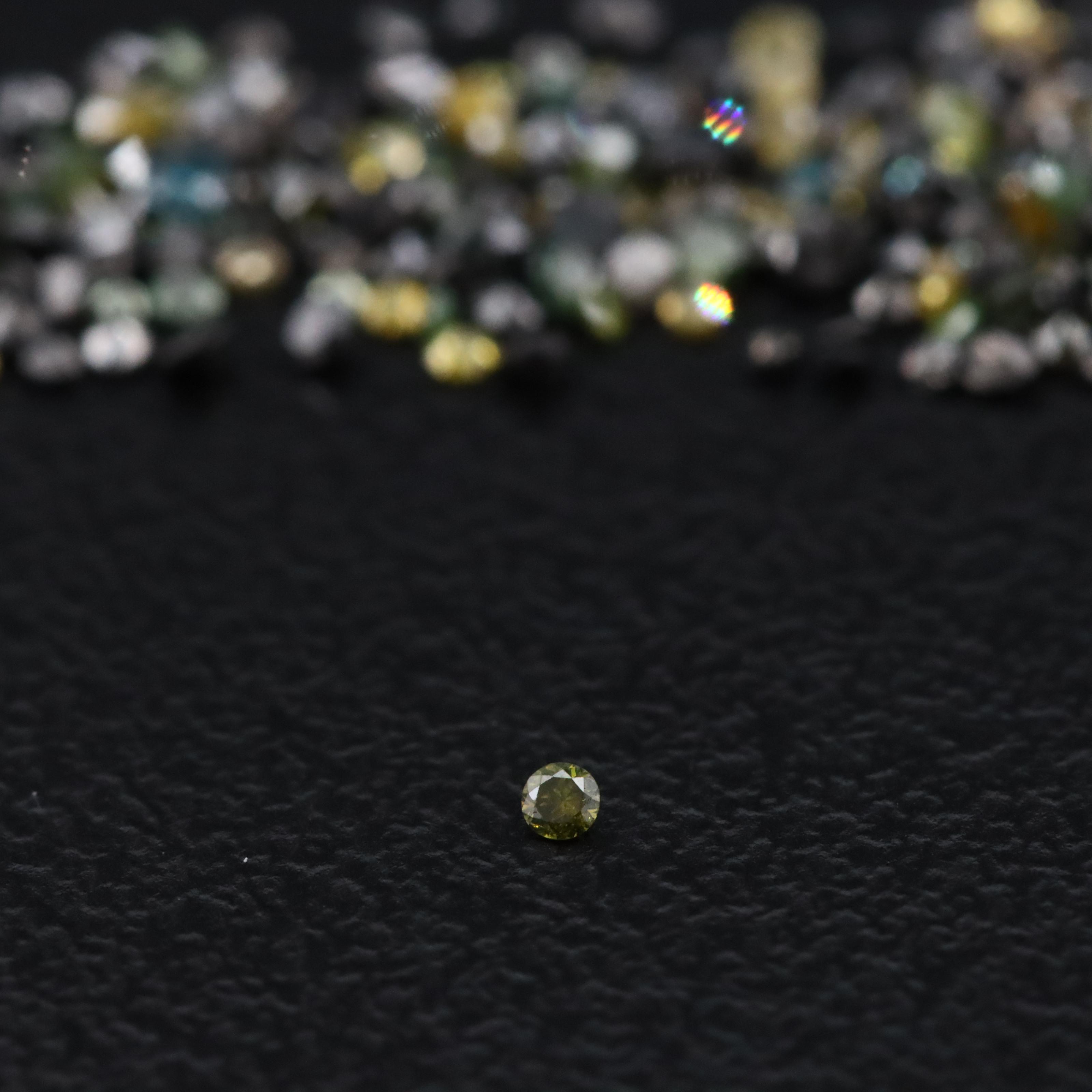 Loose 1.09 CTW Fancy Color Diamond Melee Lot